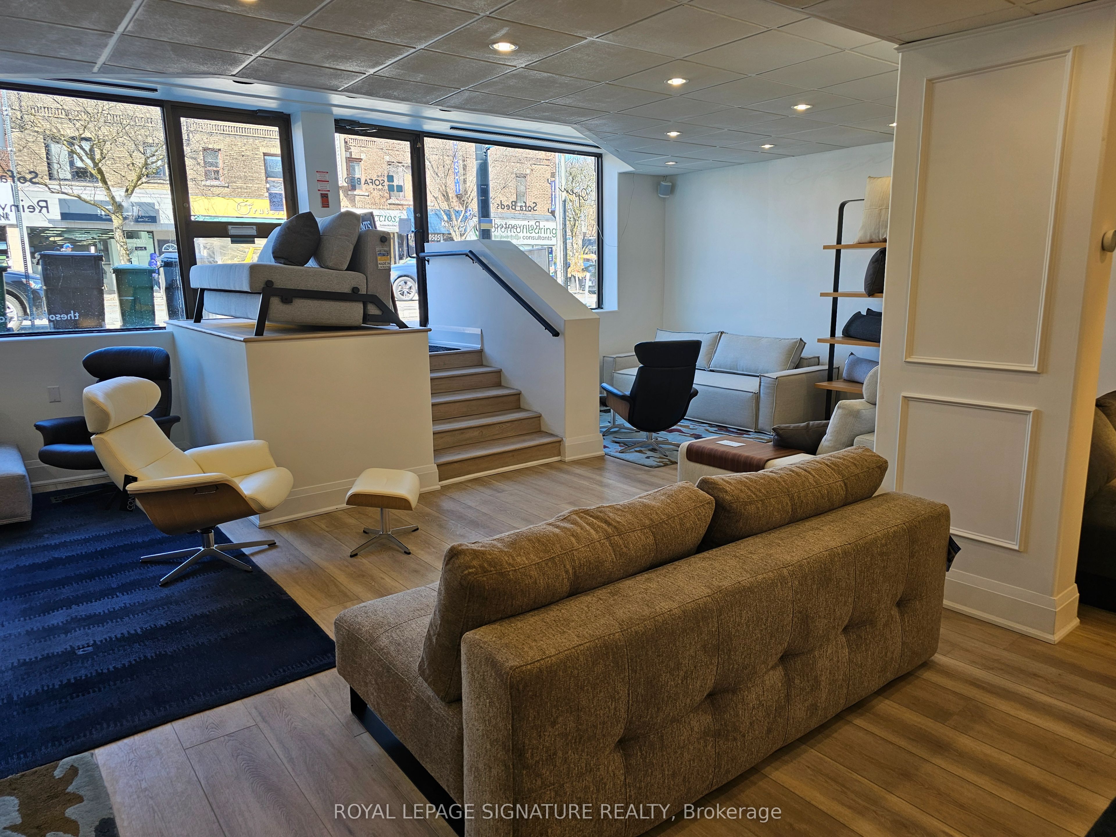 #suite A - 2373 Bloor Street Property Photo 5