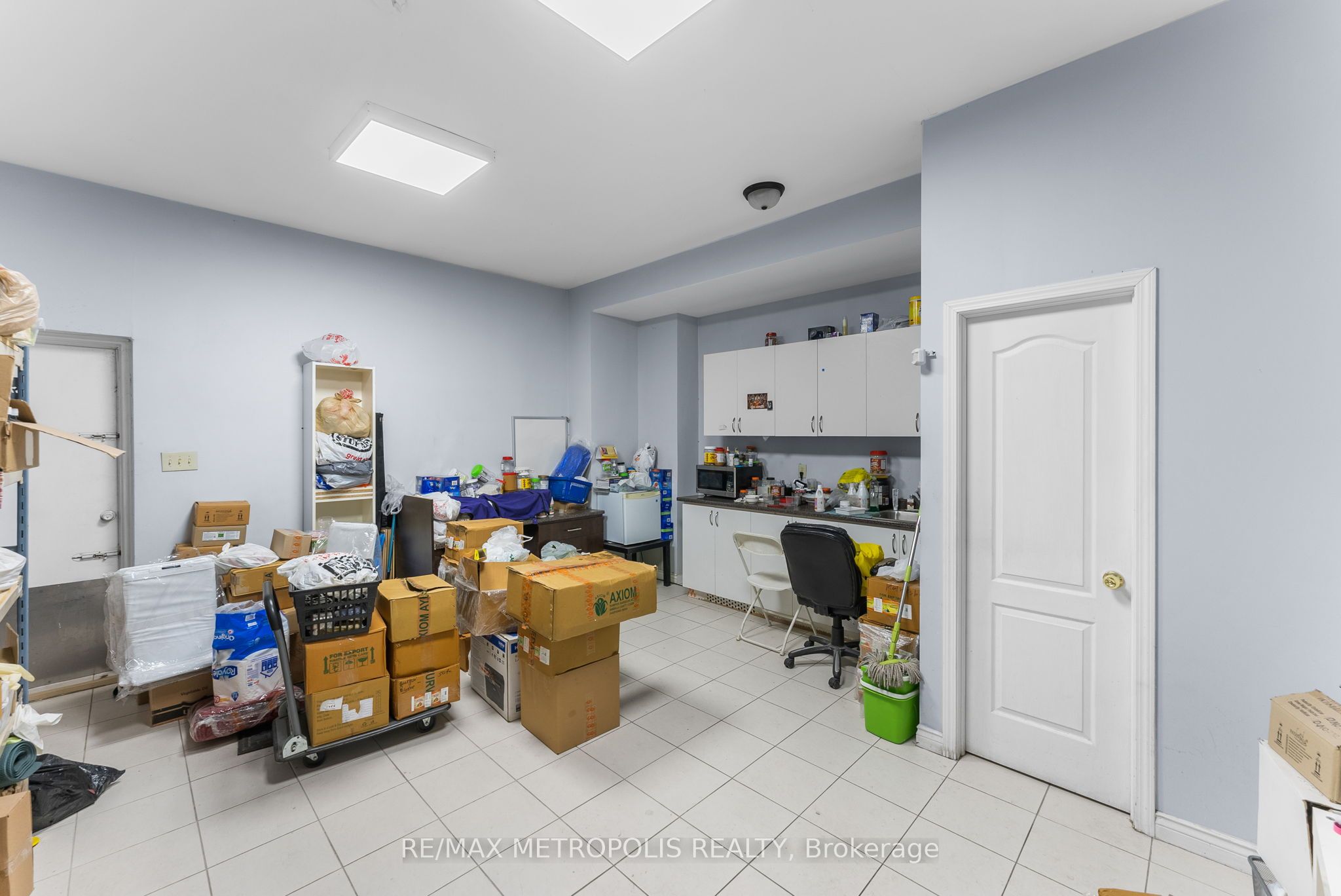 2661 Islington Avenue Property Photo 11
