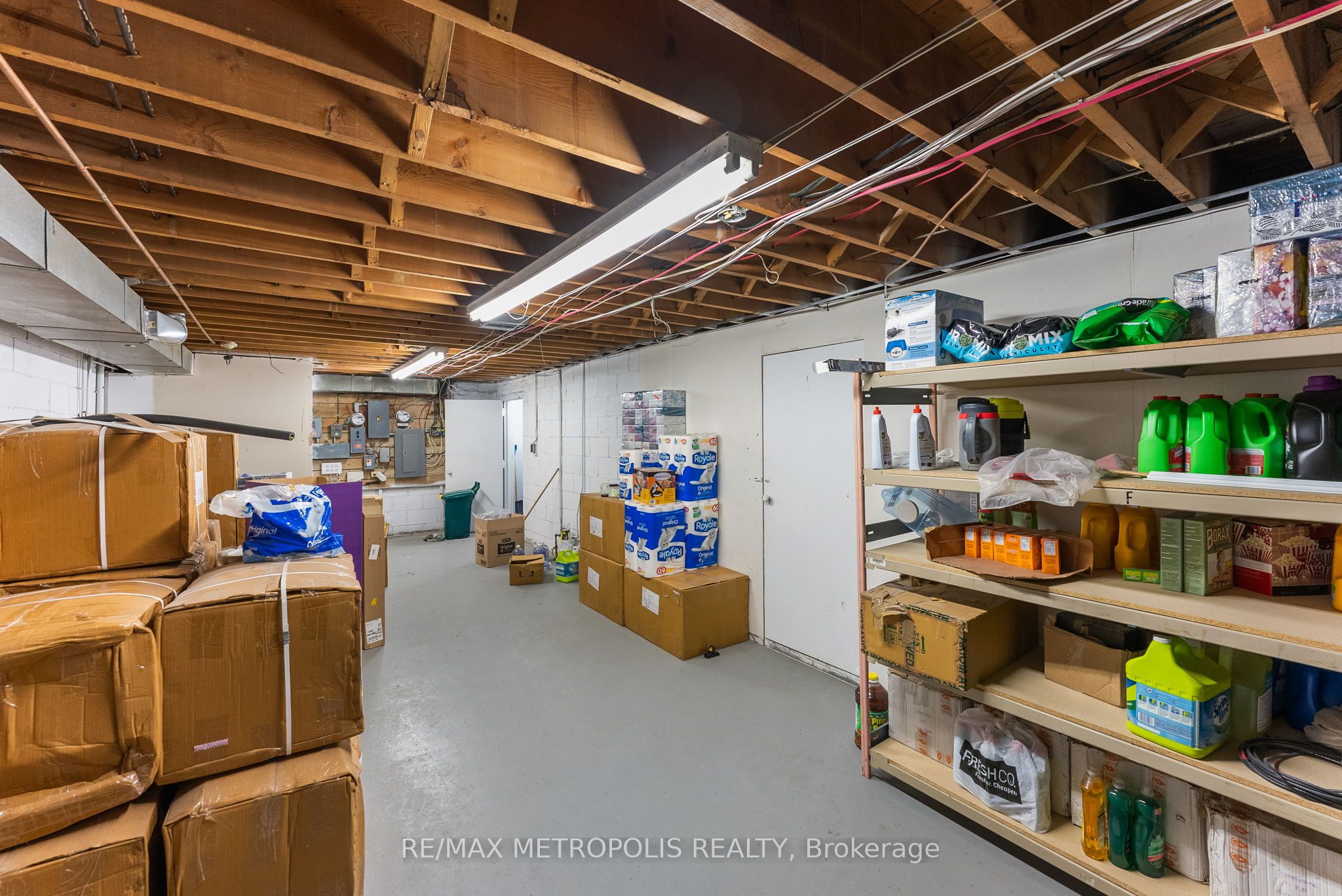 2661 Islington Avenue Property Photo 22