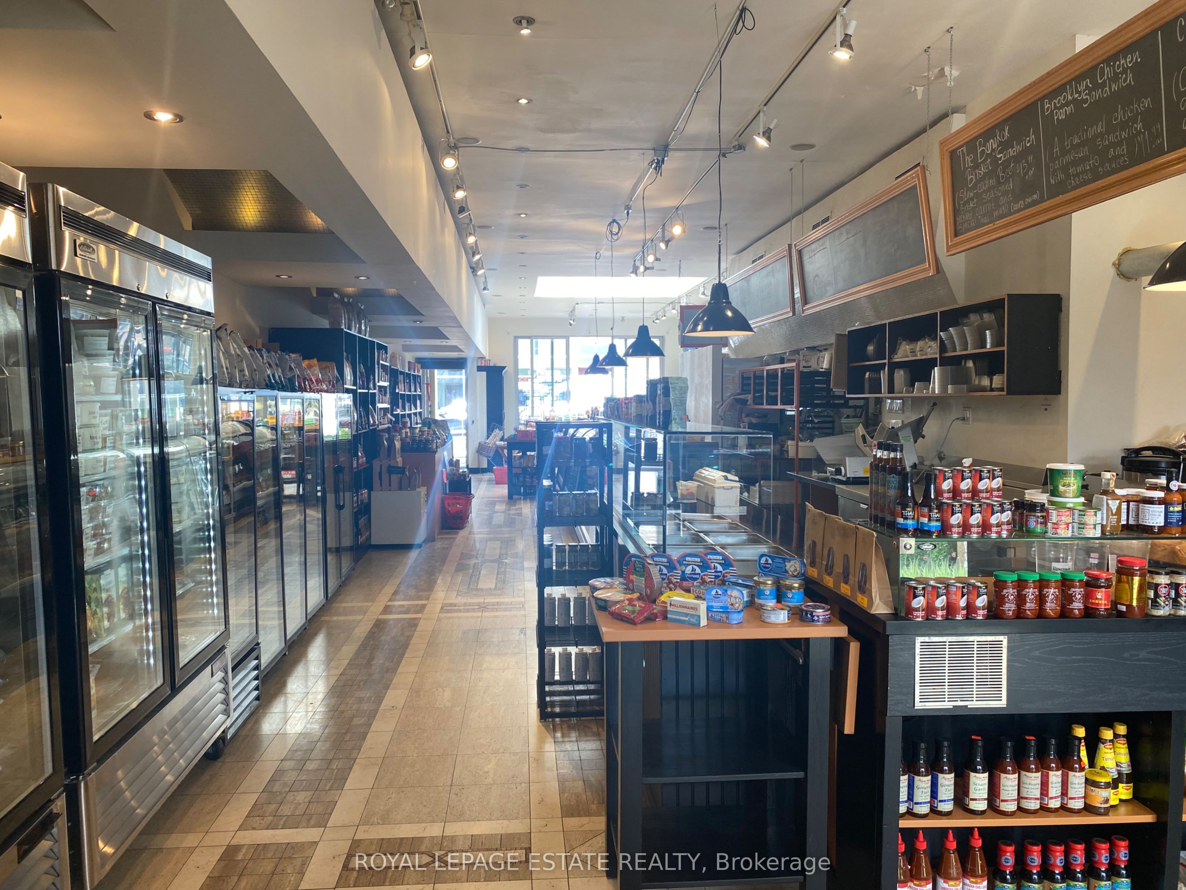 2277 Bloor Street Property Photo 9