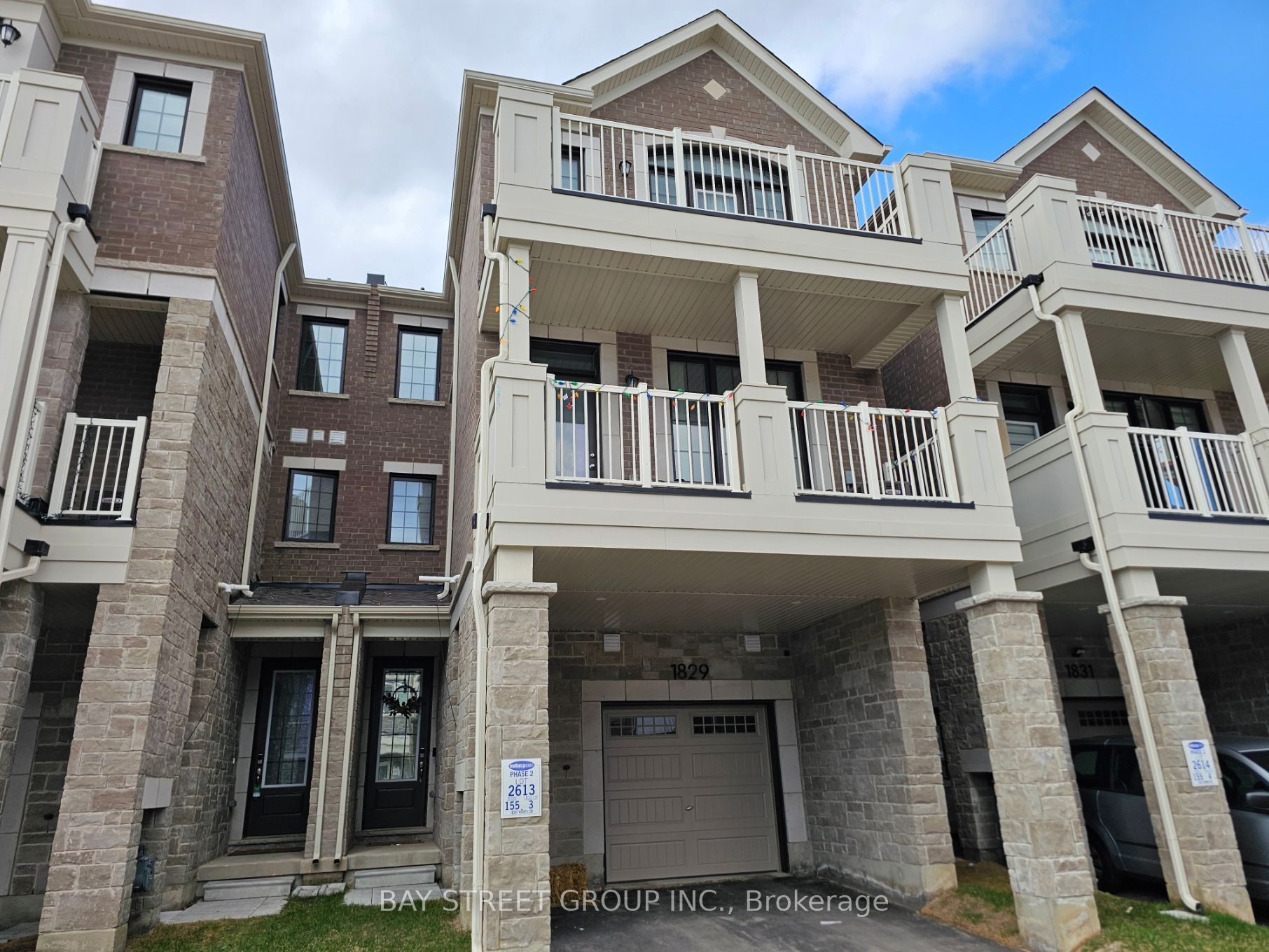 1829 Thames Circle Property Photo