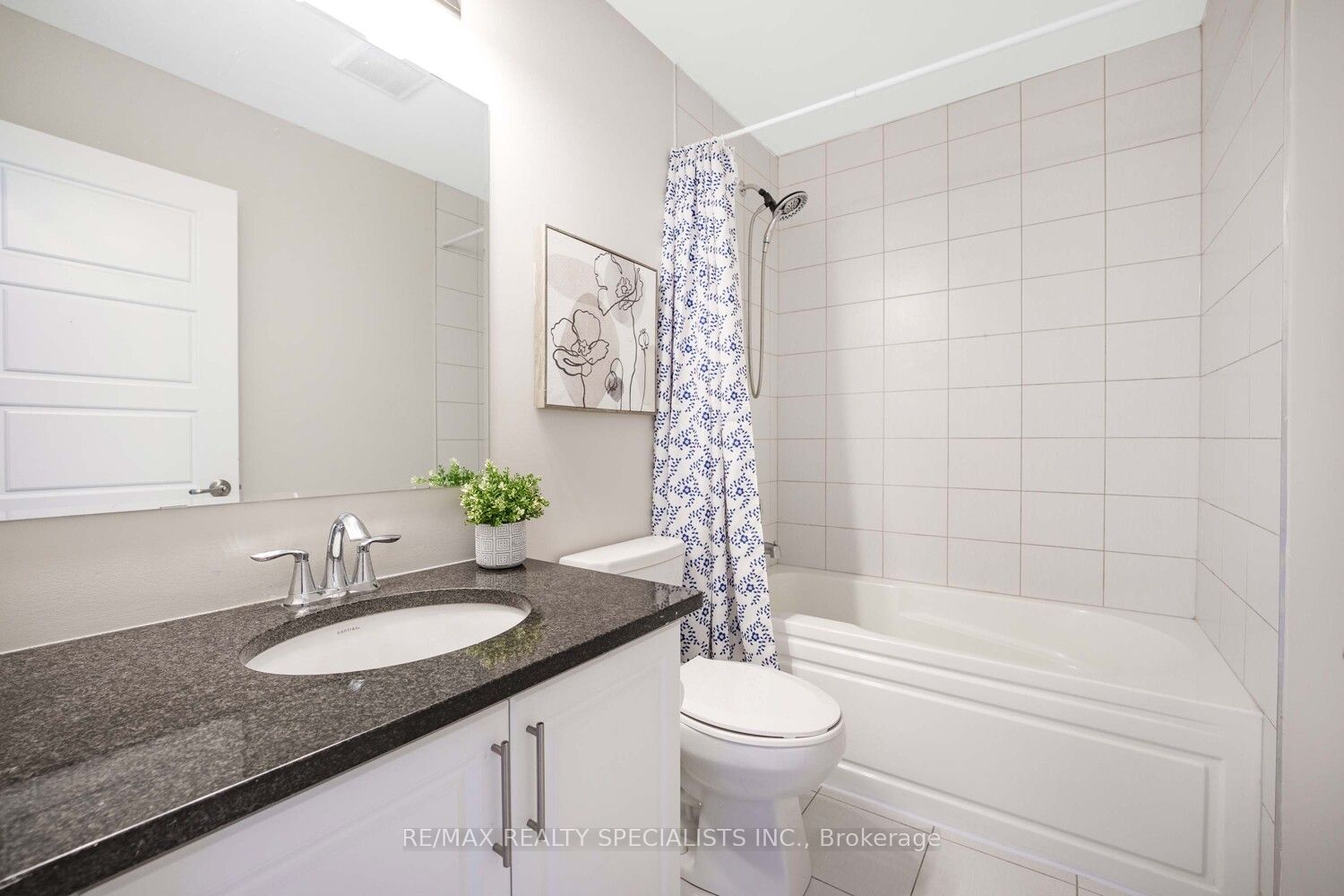 128 Burnhamthorpe Road Property Photo 26