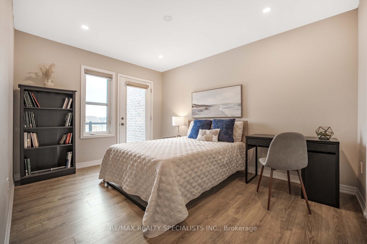 128 Burnhamthorpe Road Property Photo 27