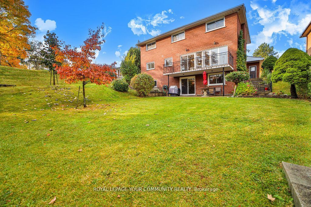 21 Disan Court Property Photo 9