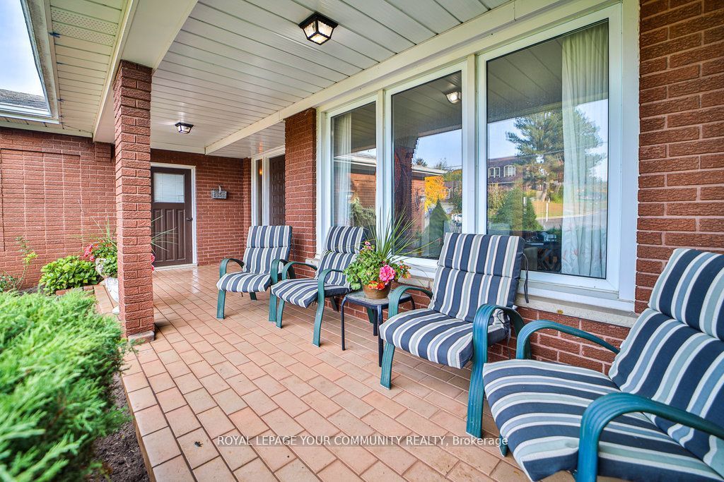 21 Disan Court Property Photo 10