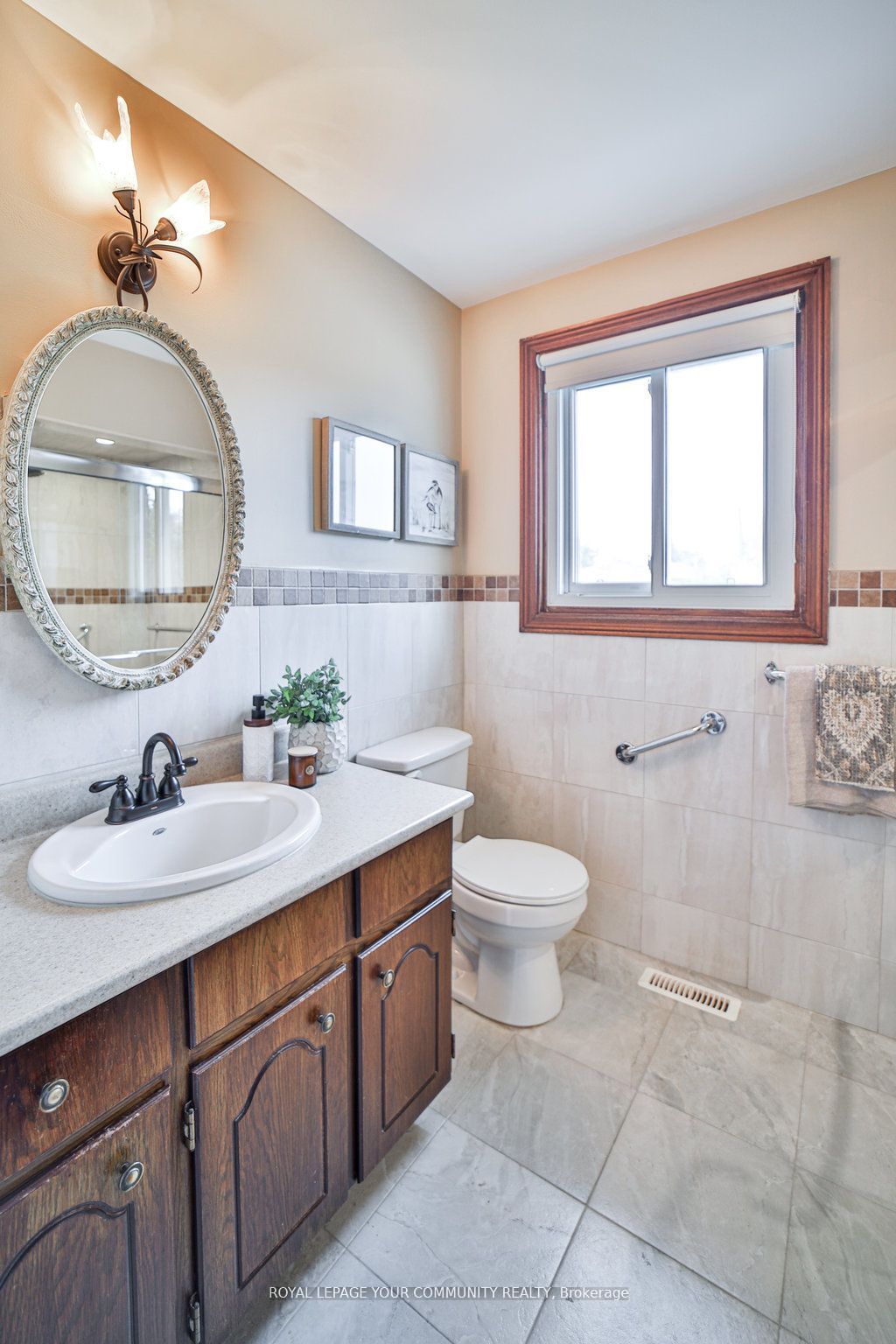 21 Disan Court Property Photo 27