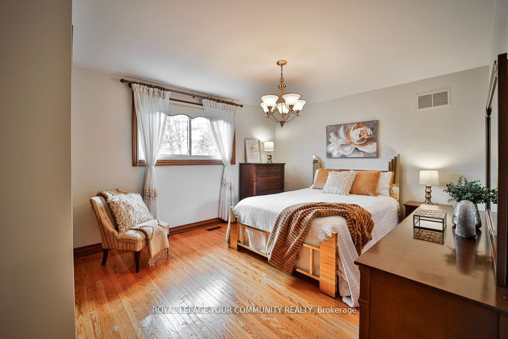21 Disan Court Property Photo 29