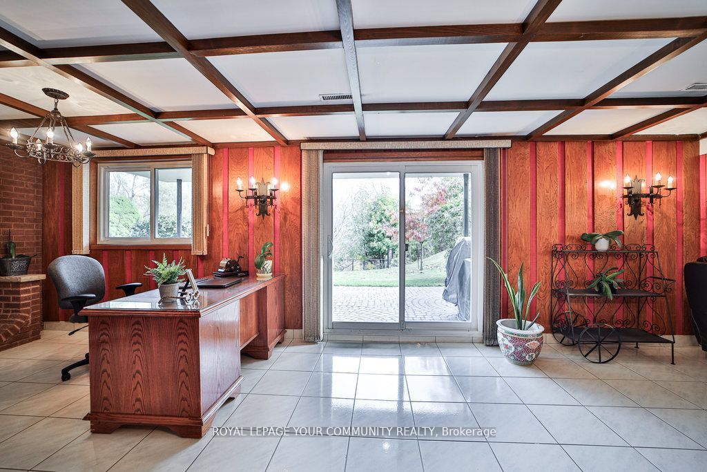 21 Disan Court Property Photo 37