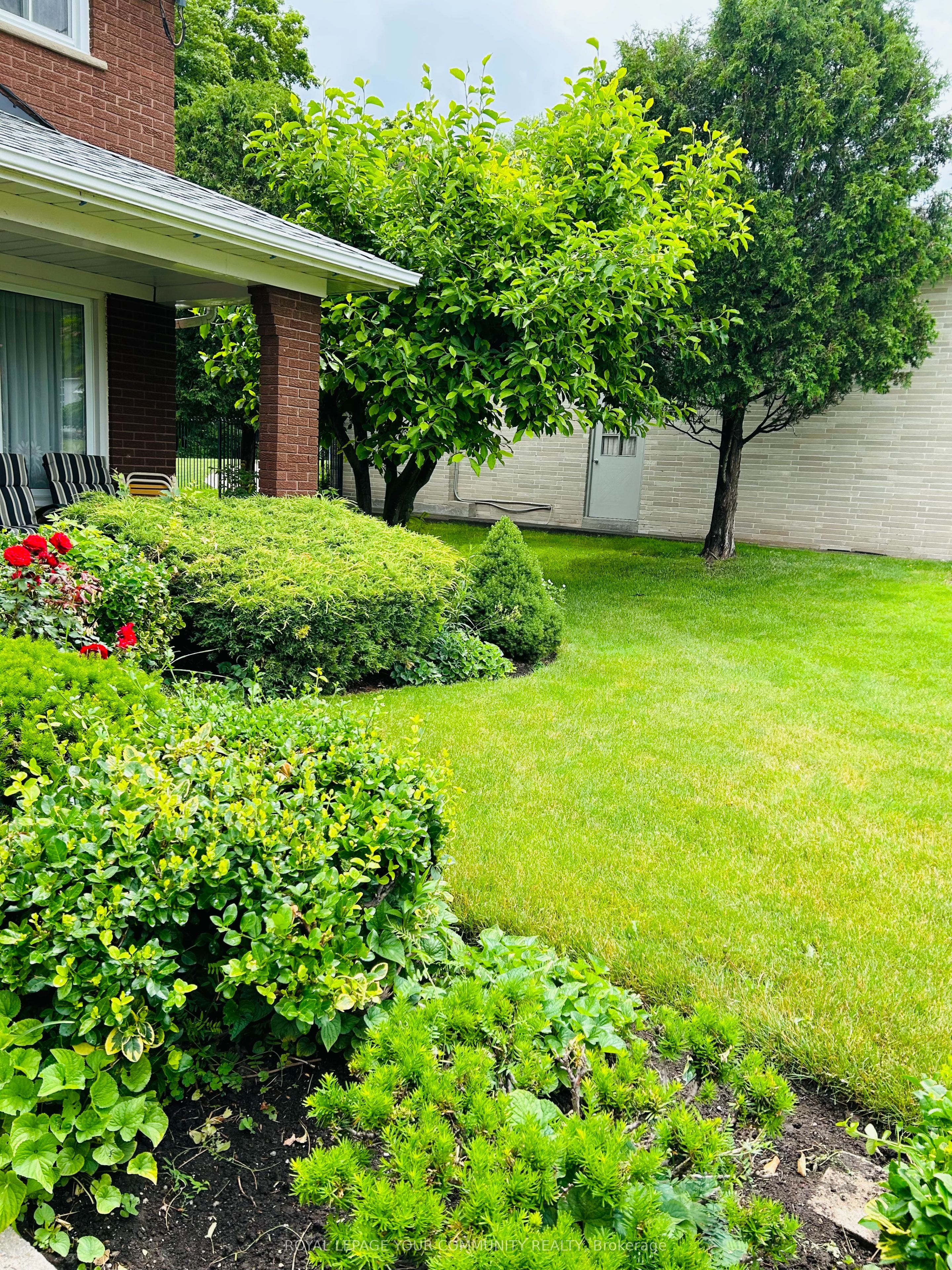 21 Disan Court Property Photo 43