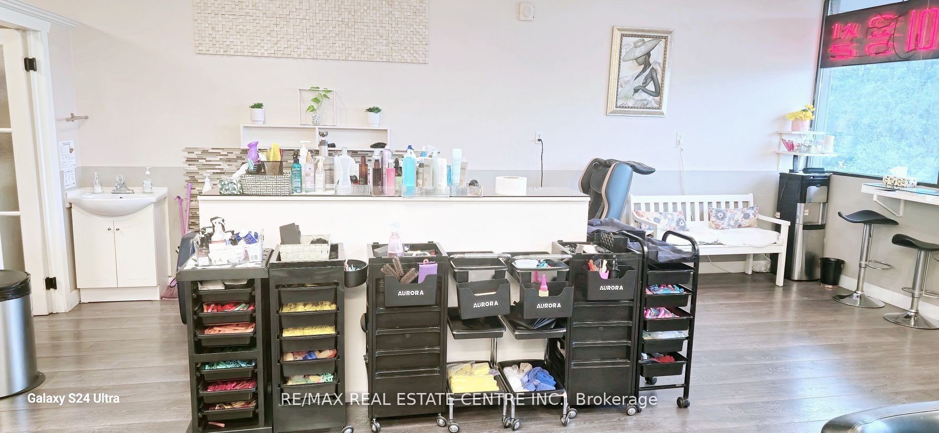 #206 - 333 Dundas Street Property Photo 4