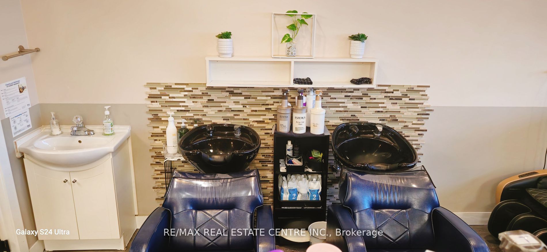 #206 - 333 Dundas Street Property Photo 6