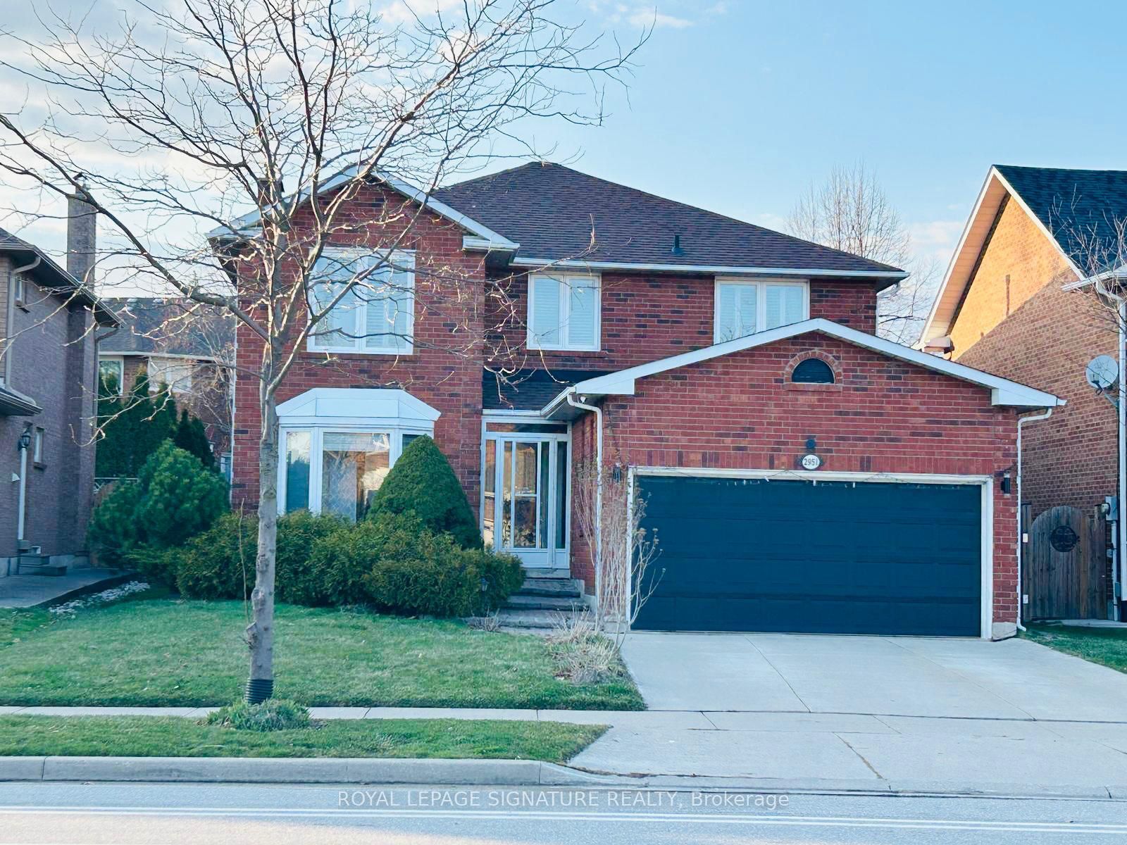#upper - 2951 Kingsway Drive Property Photo