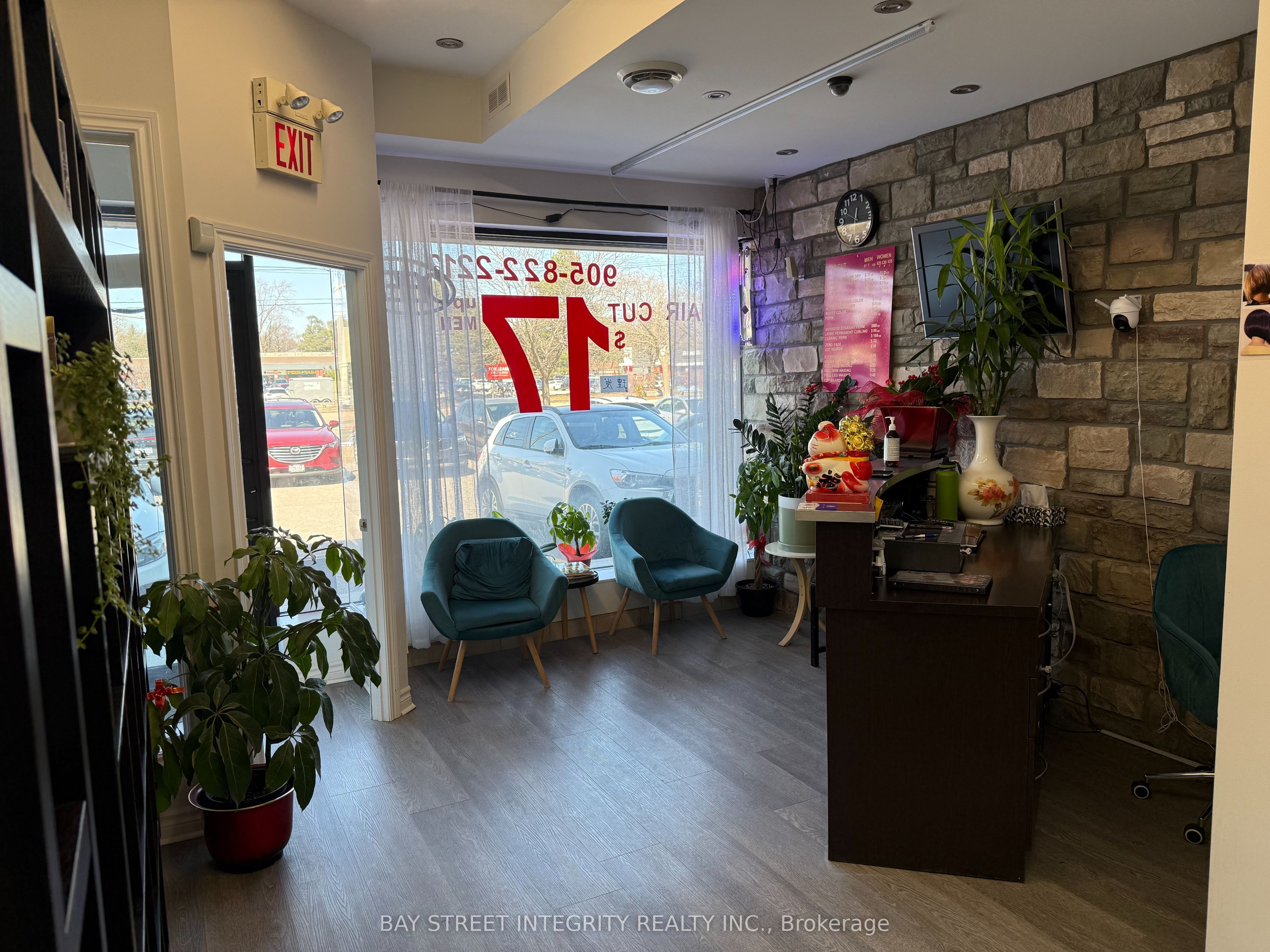 1850 Lakeshore Road Property Photo 7