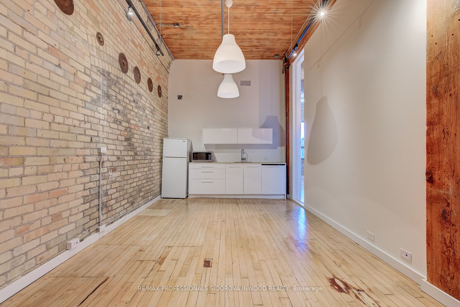 #201 - 25 Morrow Avenue Property Photo 14