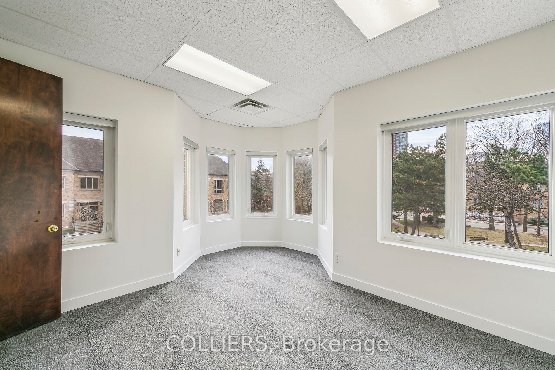 4284 Village Centre Ct Property Photo 22