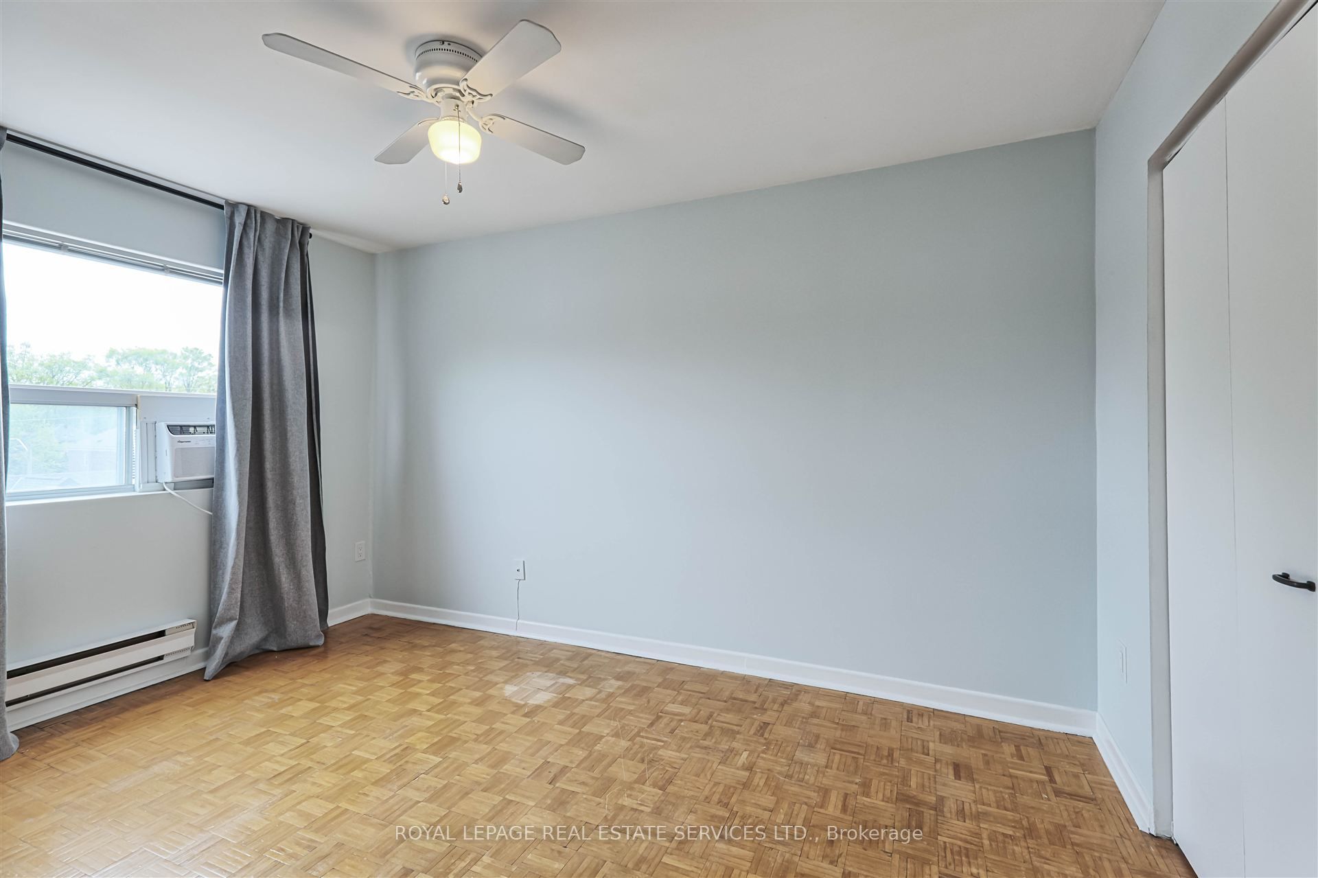 2875 Bloor Street W Back Property Photo 8