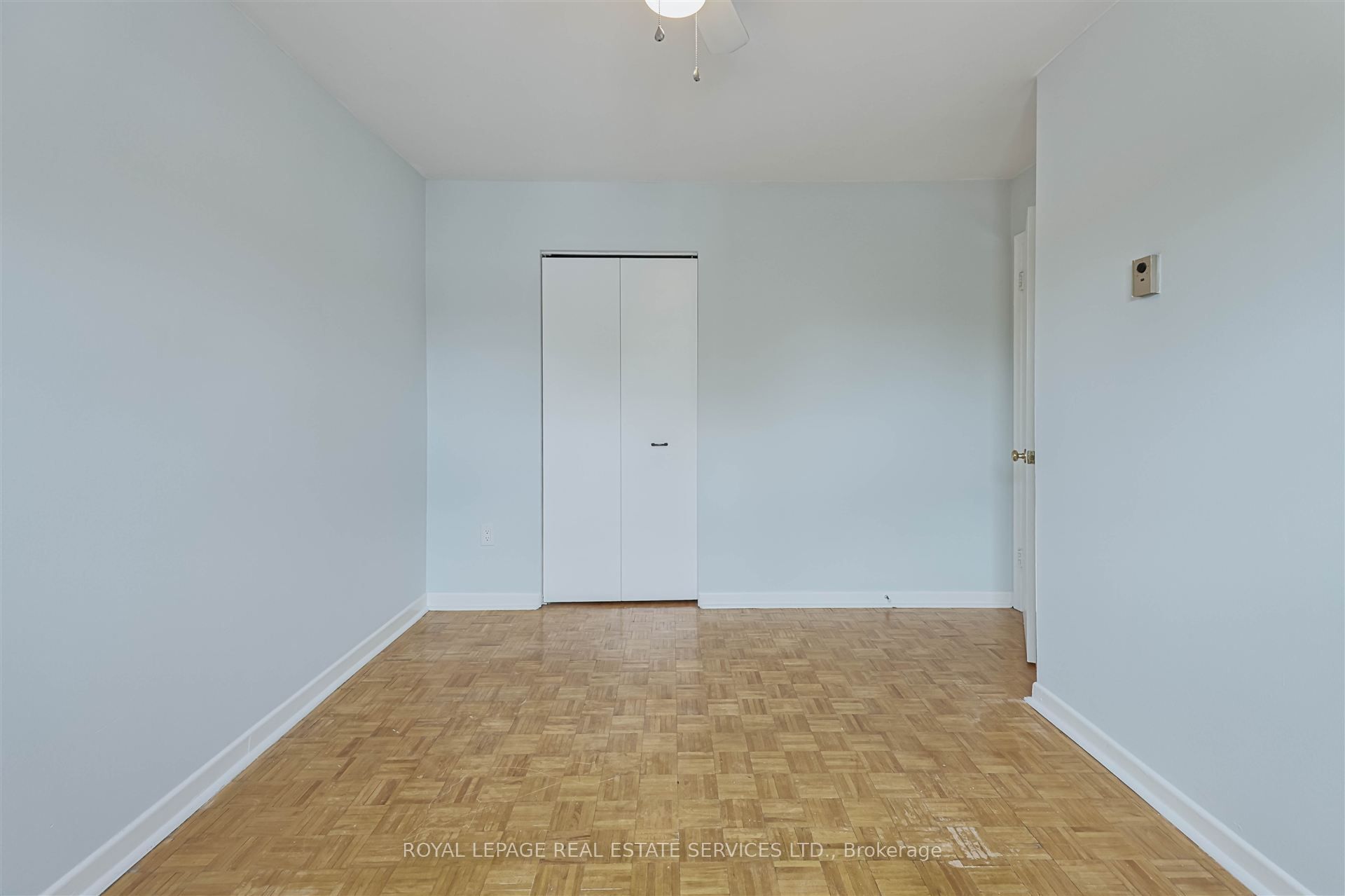 2875 Bloor Street W Back Property Photo 9