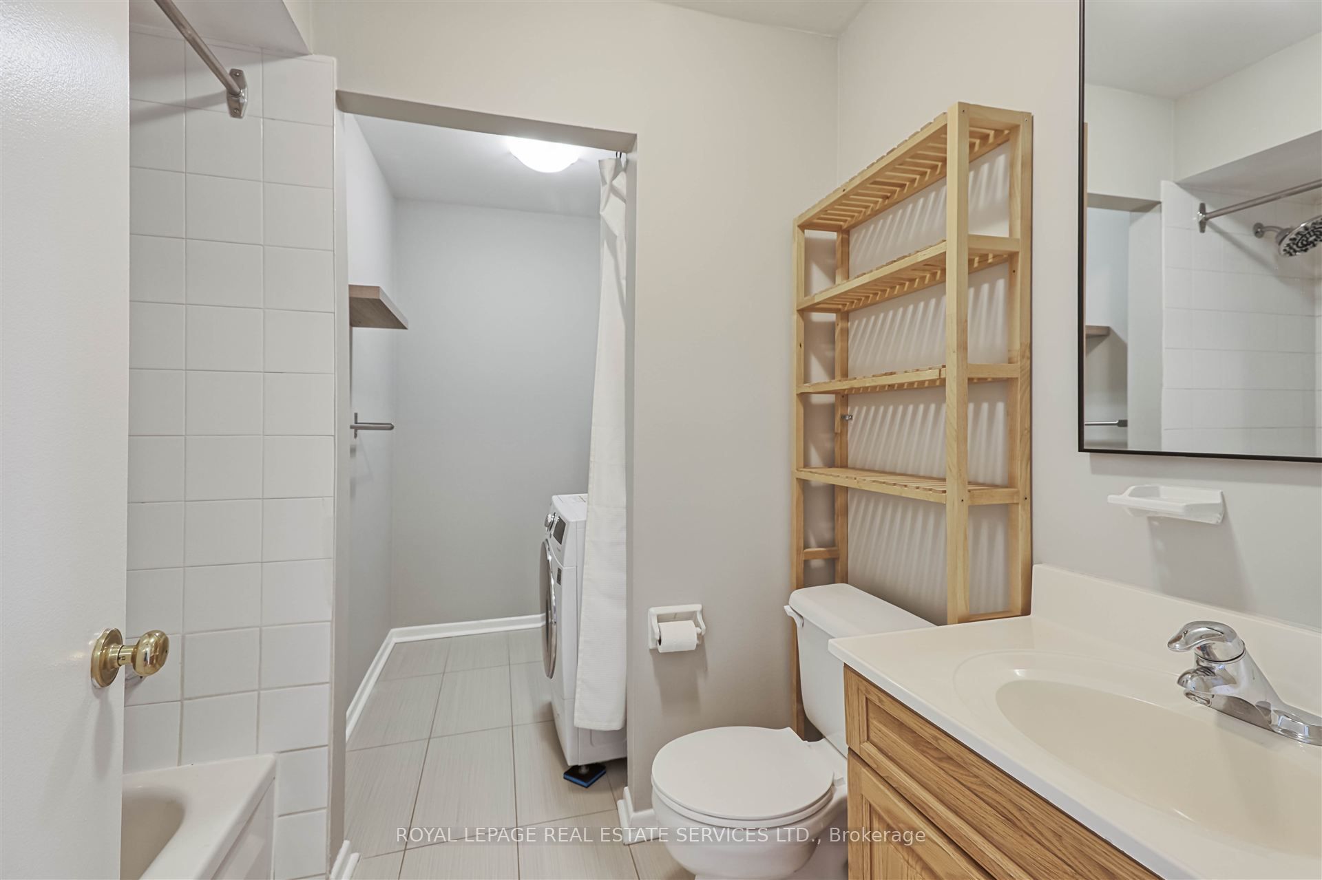 2875 Bloor Street W Back Property Photo 12