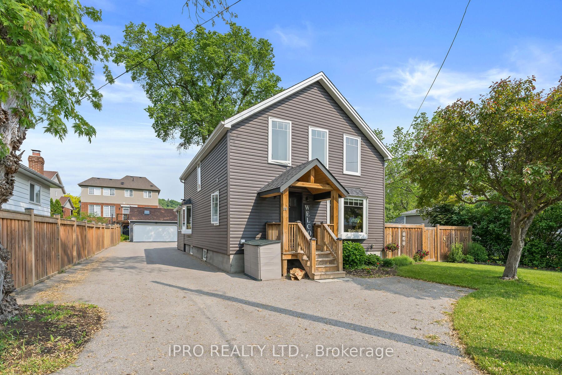 89 John St Property Photo 1