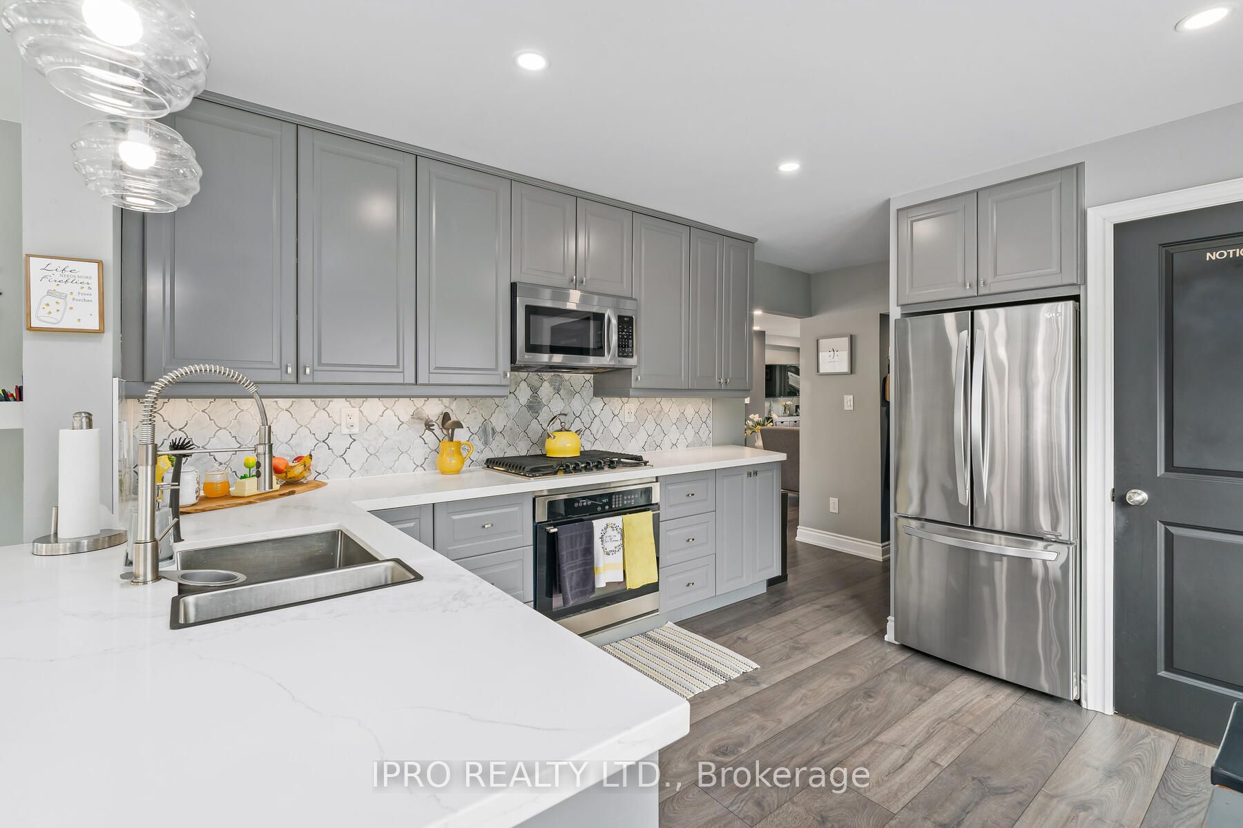 89 John St Property Photo 11
