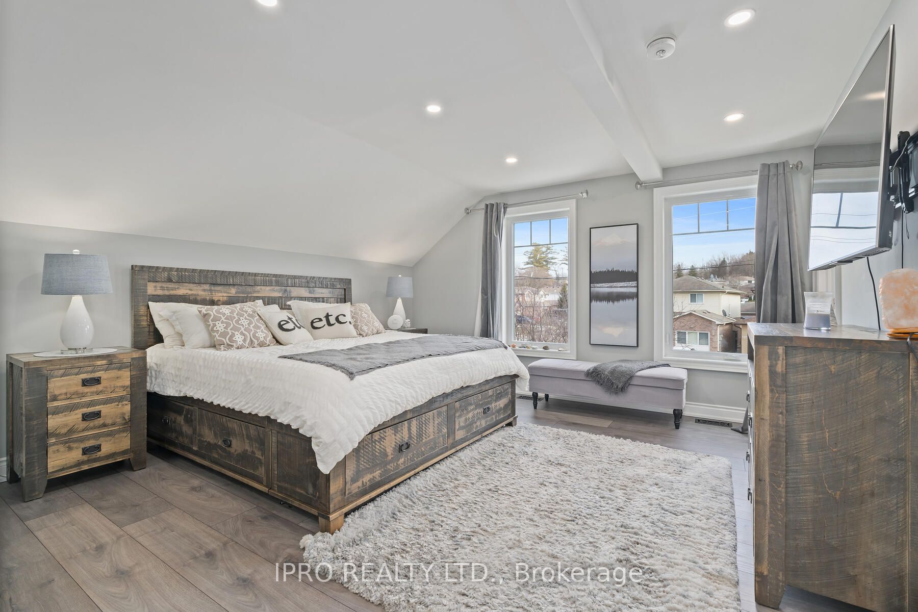89 John St Property Photo 17