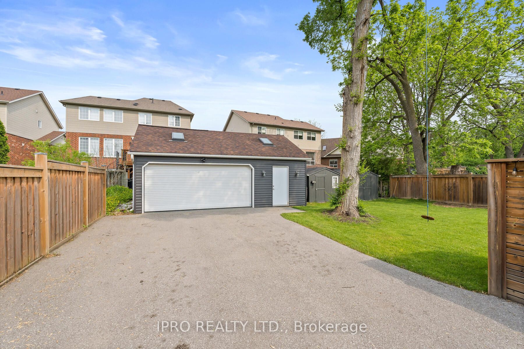 89 John St Property Photo 33