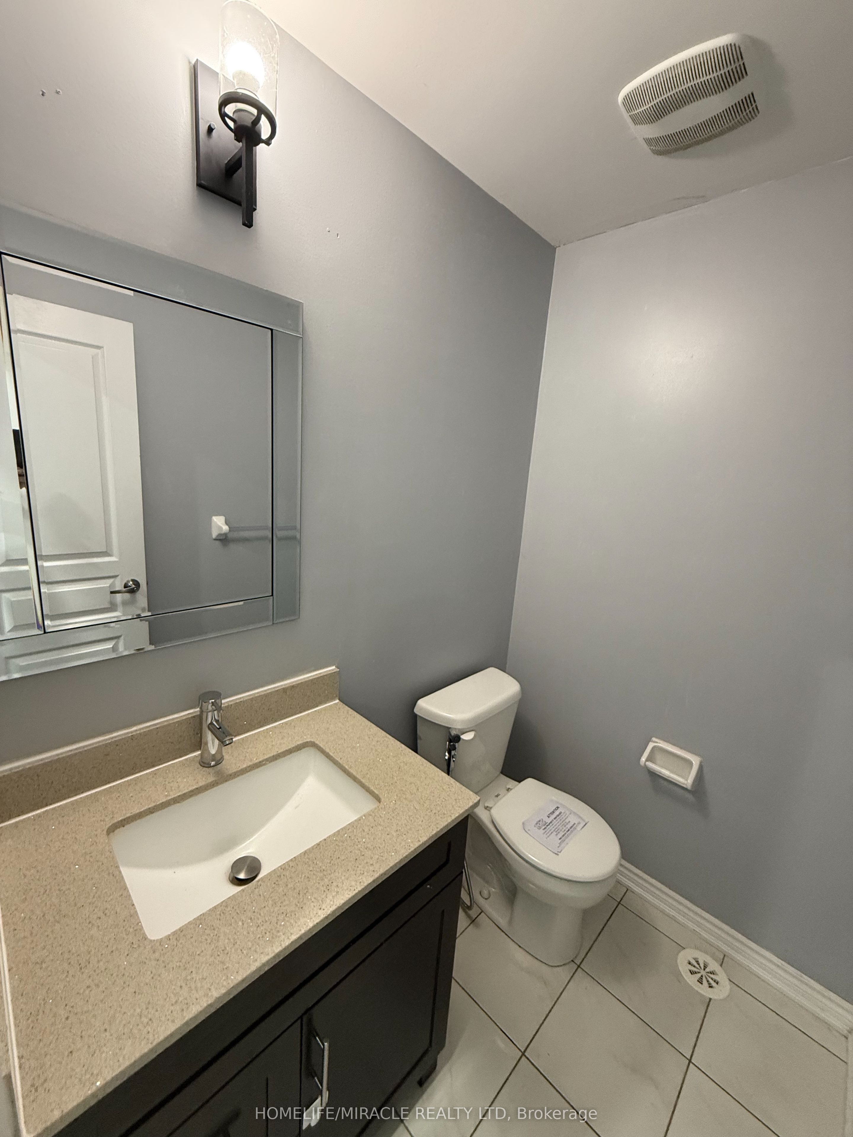 3 Abercove Close Property Photo 15
