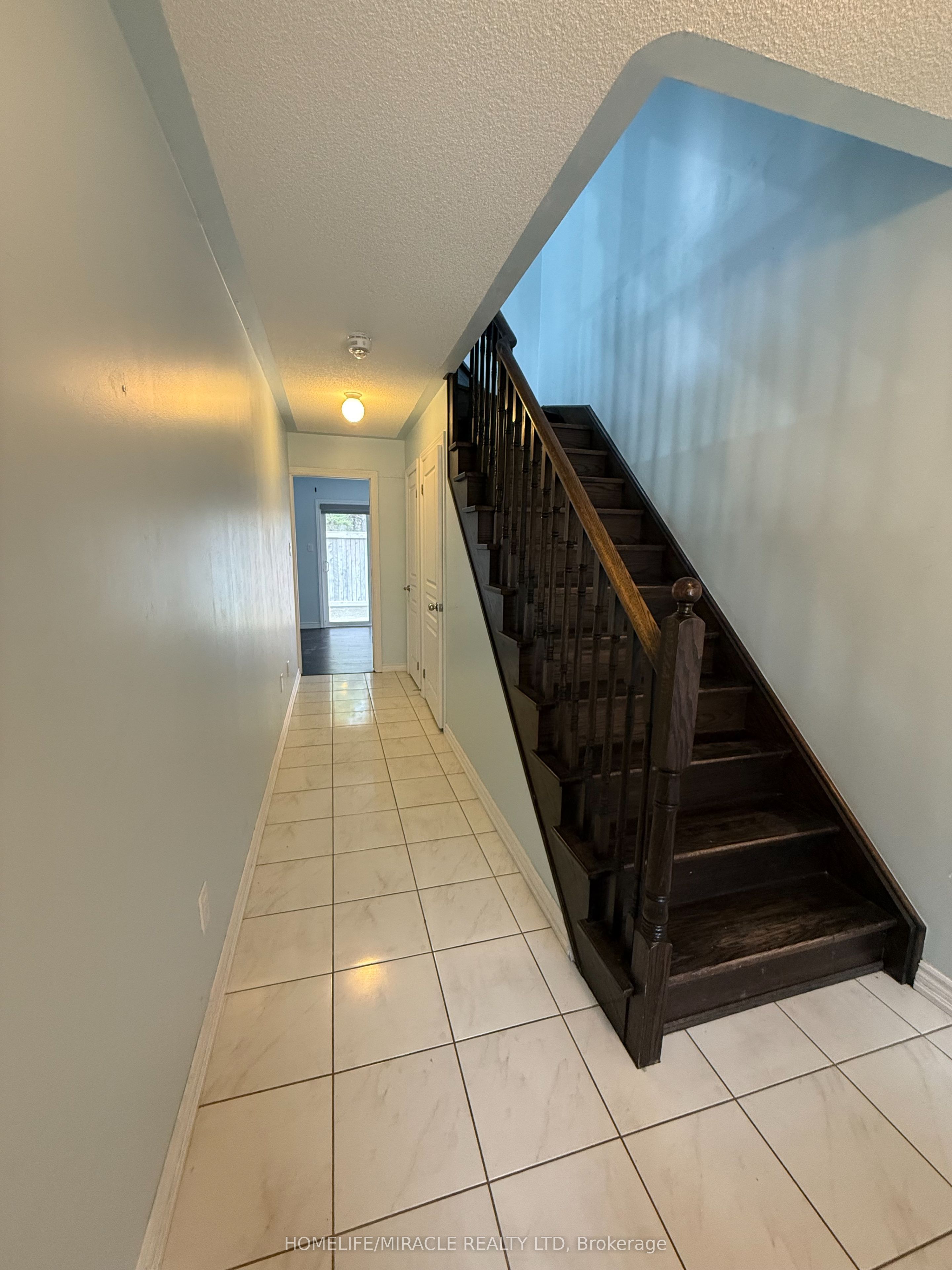 3 Abercove Close Property Photo 26