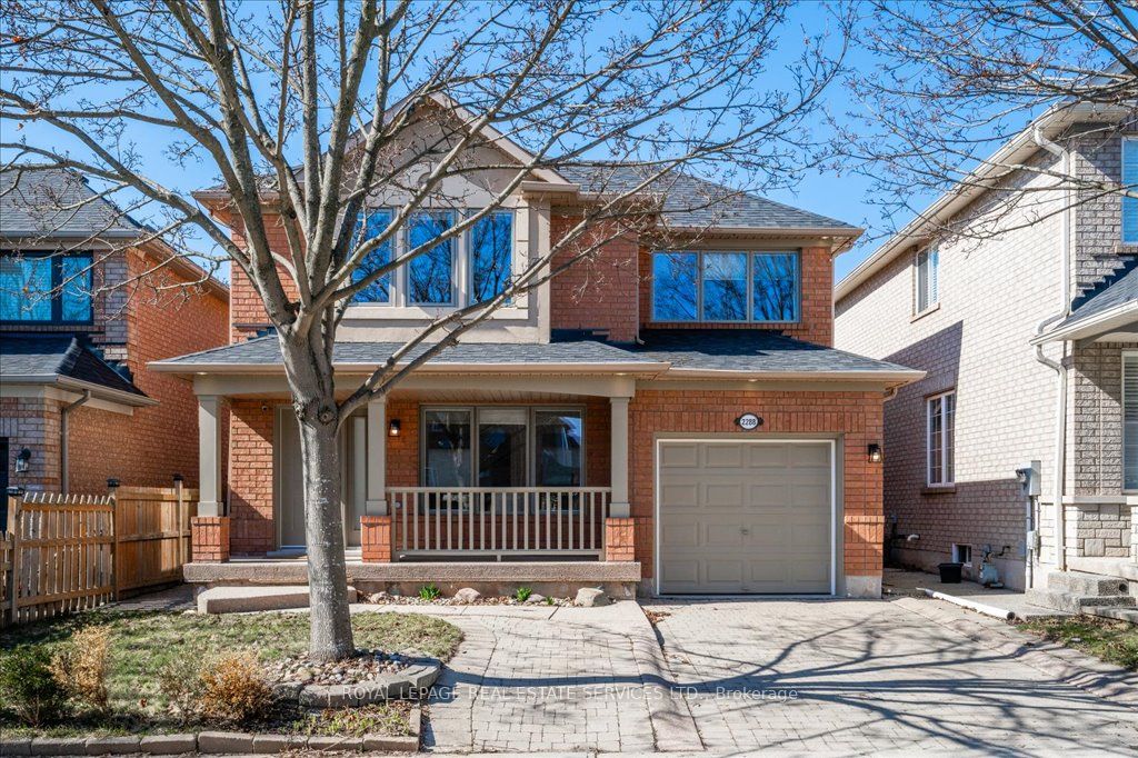 2288 Guildstone Crescent Property Photo