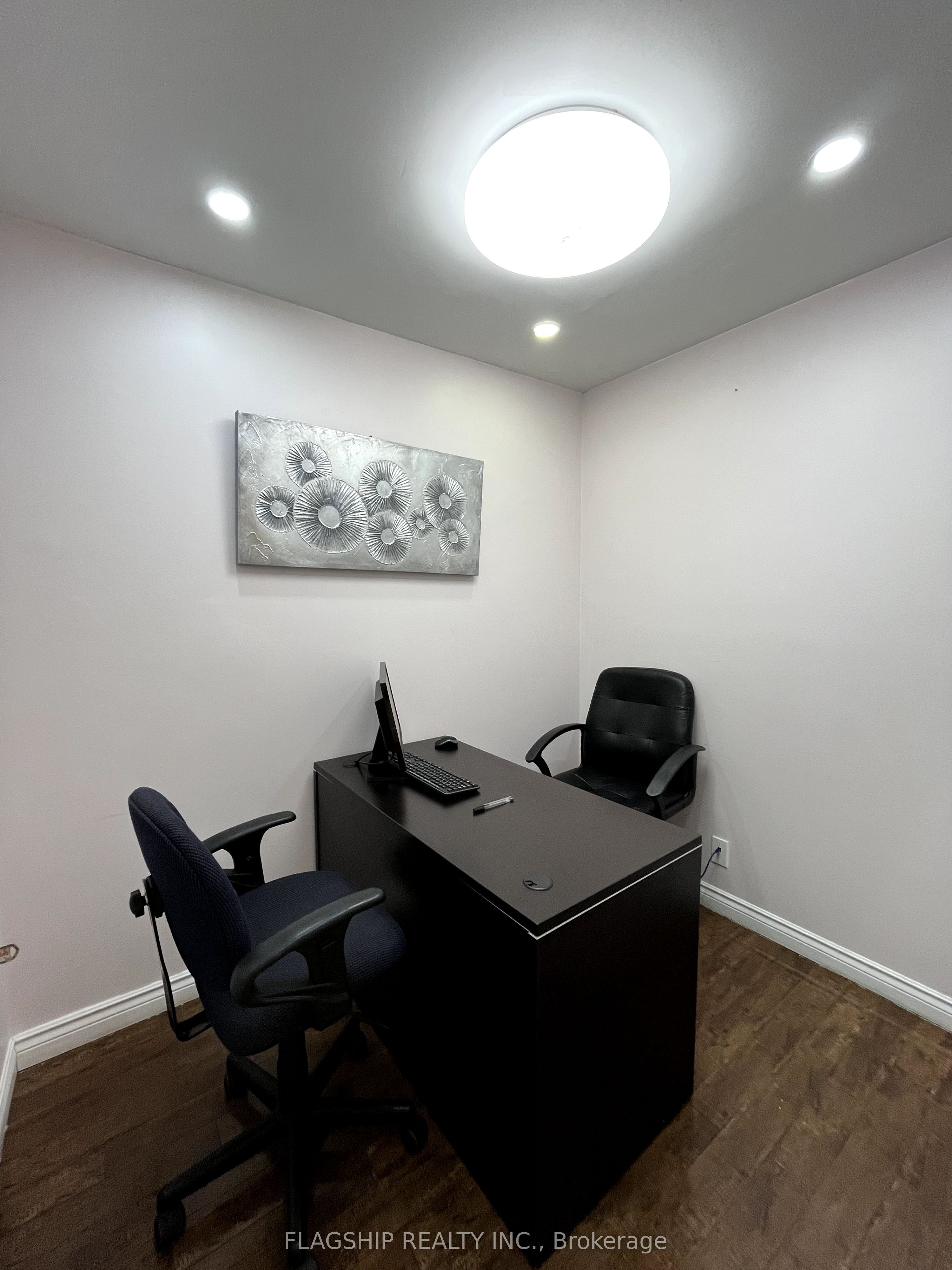 #5 - 341 Parkhurst Square Property Photo 10
