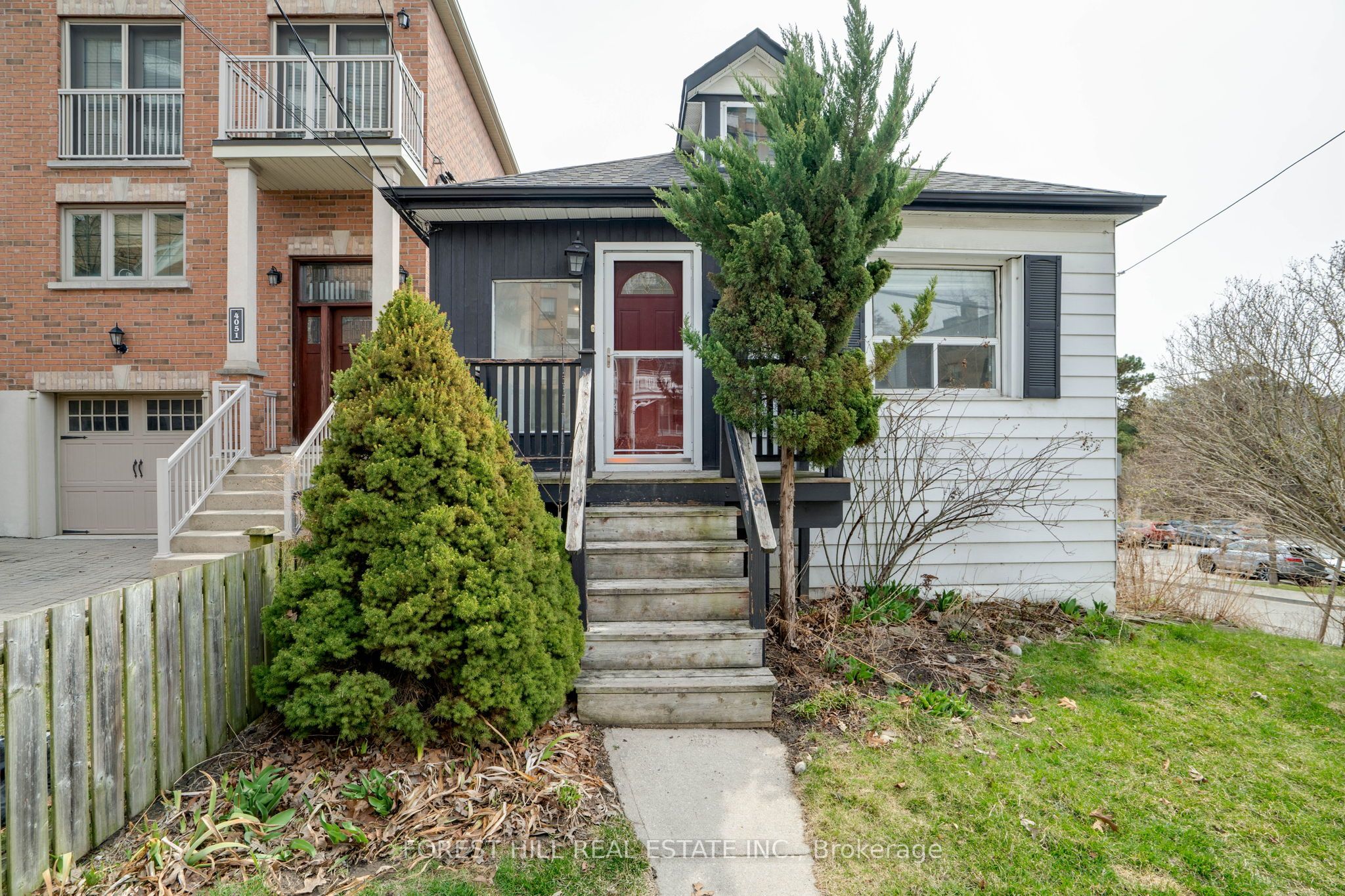 4053 Old Dundas Street Property Photo 1