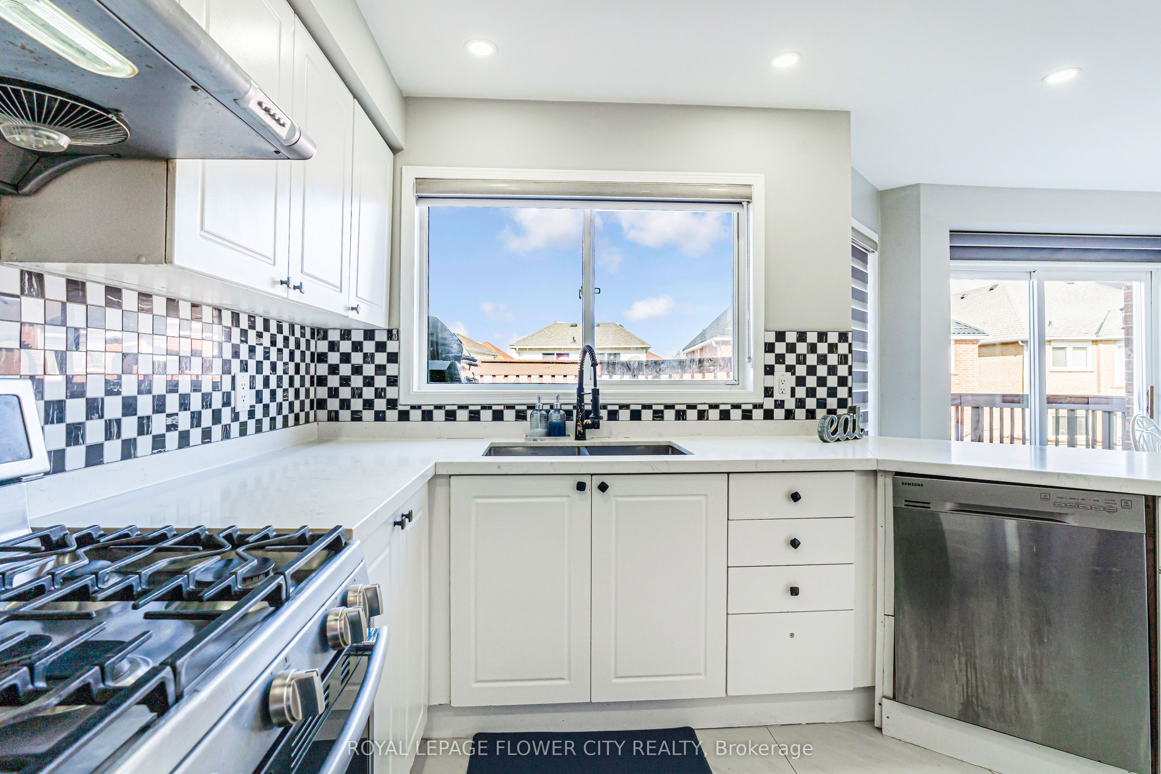 47 Ribbon Drive Property Photo 14