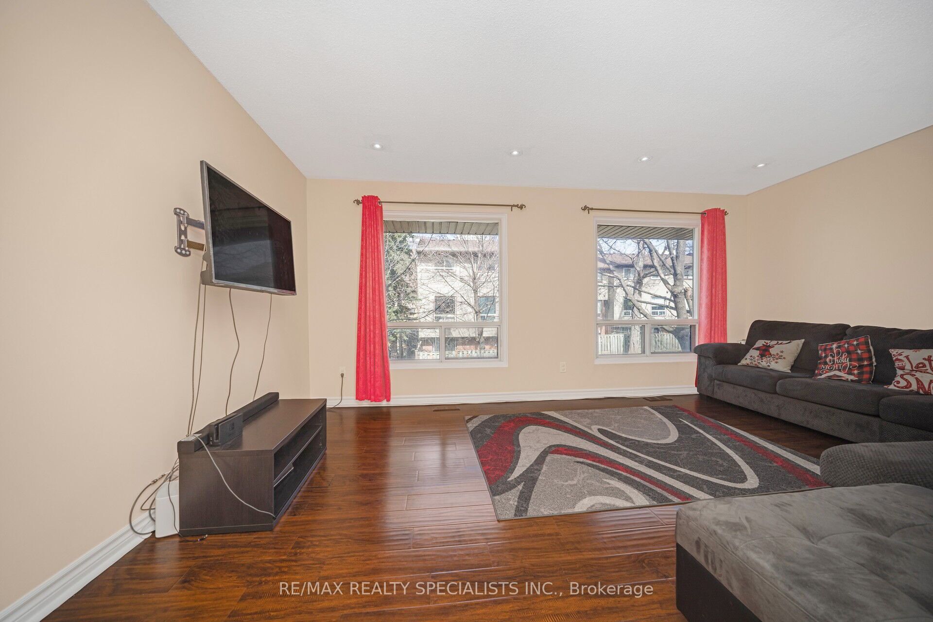 46 Carleton Place Property Photo 7