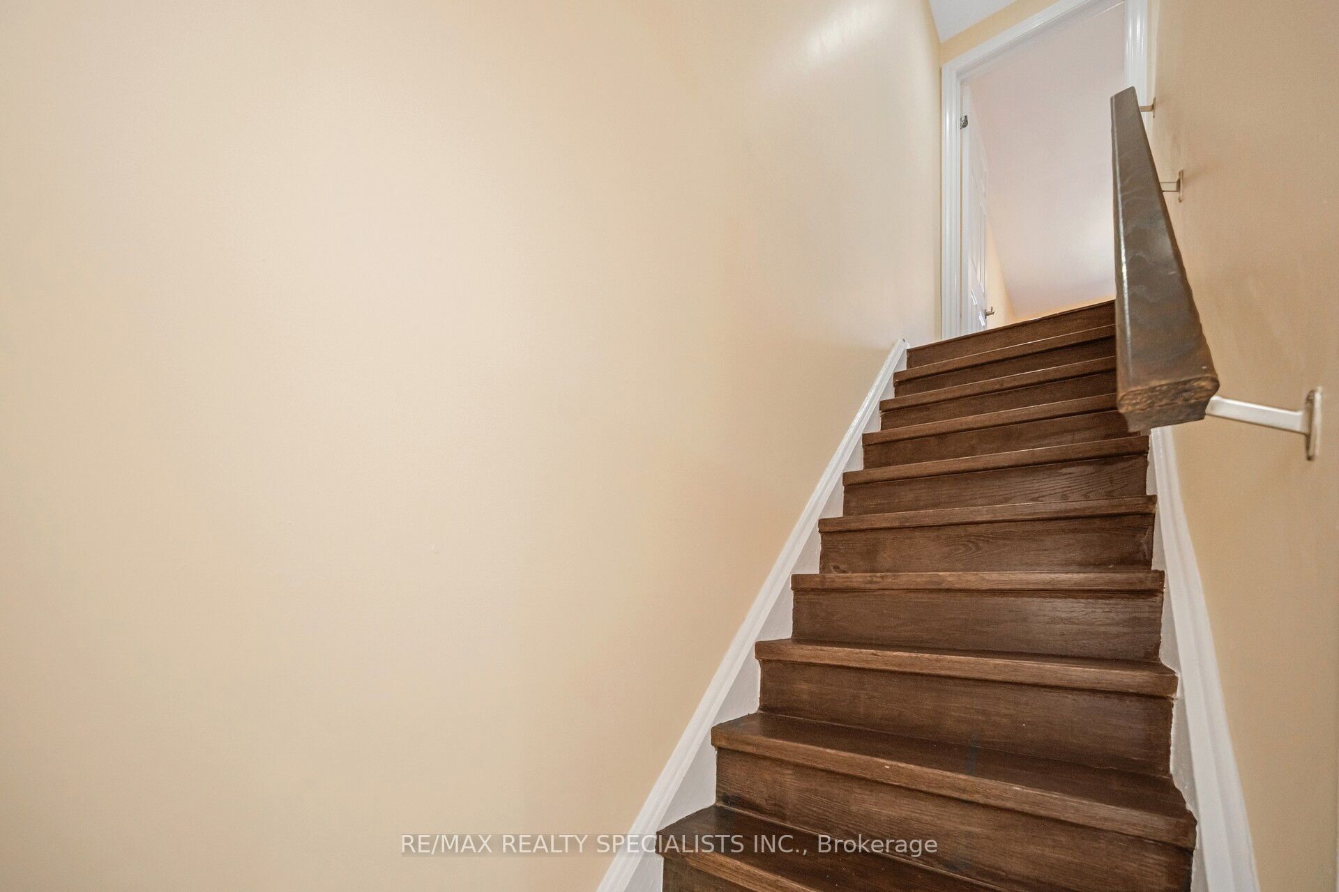 46 Carleton Place Property Photo 27