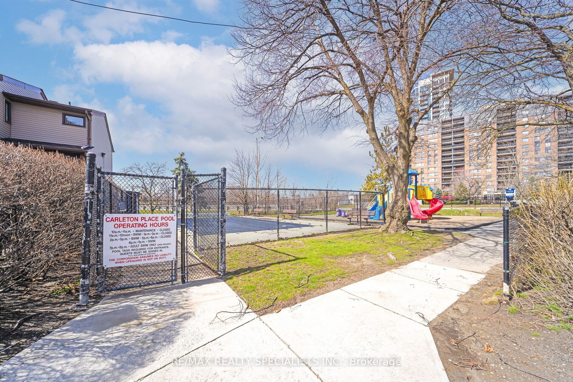 46 Carleton Place Property Photo 43