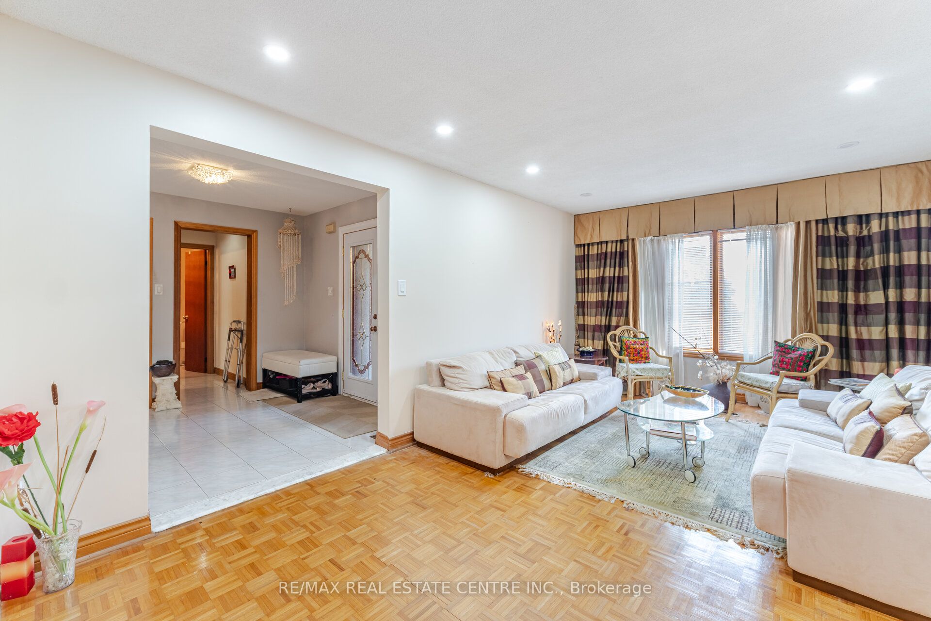 262 Boxmoor Place Property Photo 8