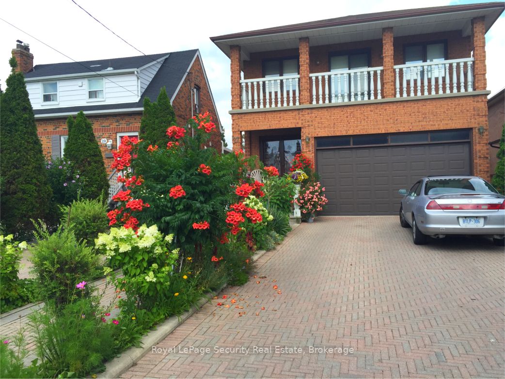 27 Mulholland Avenue Property Photo 1