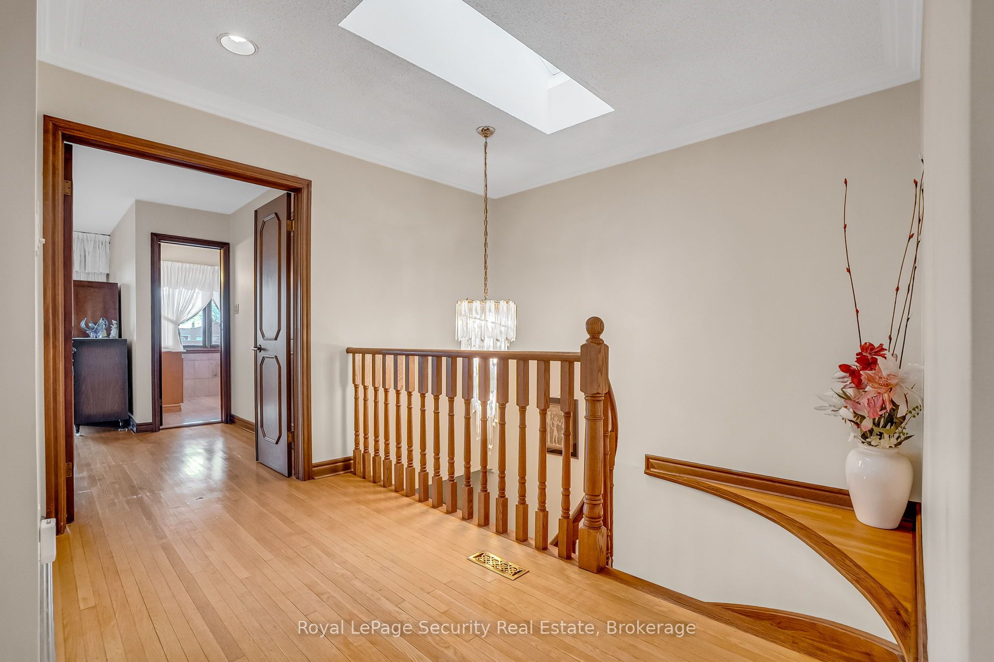 27 Mulholland Avenue Property Photo 21