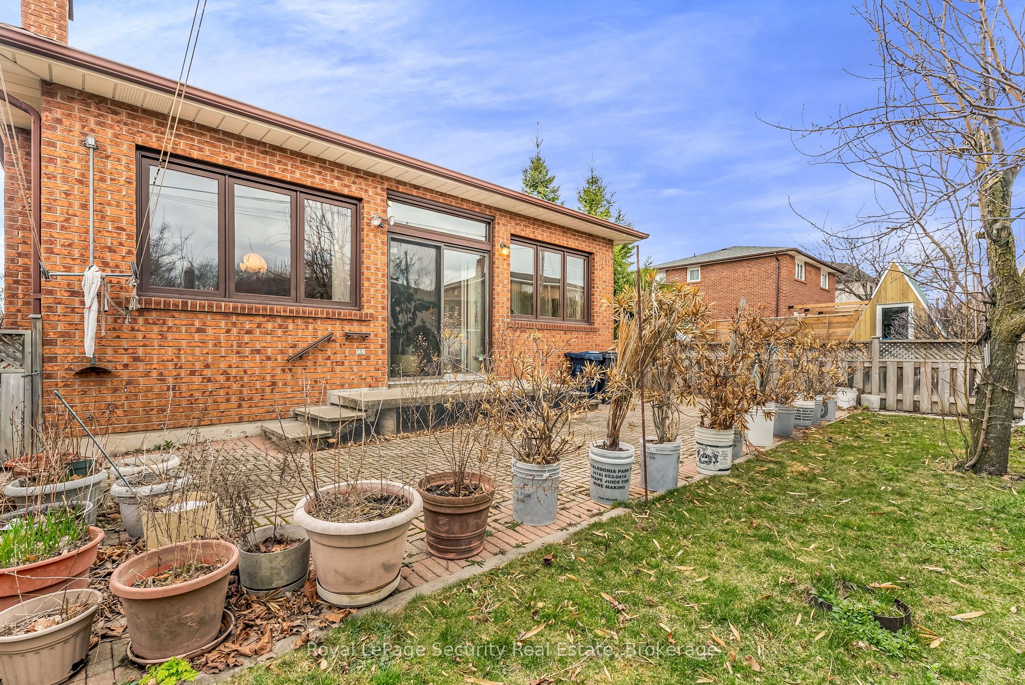 27 Mulholland Avenue Property Photo 46