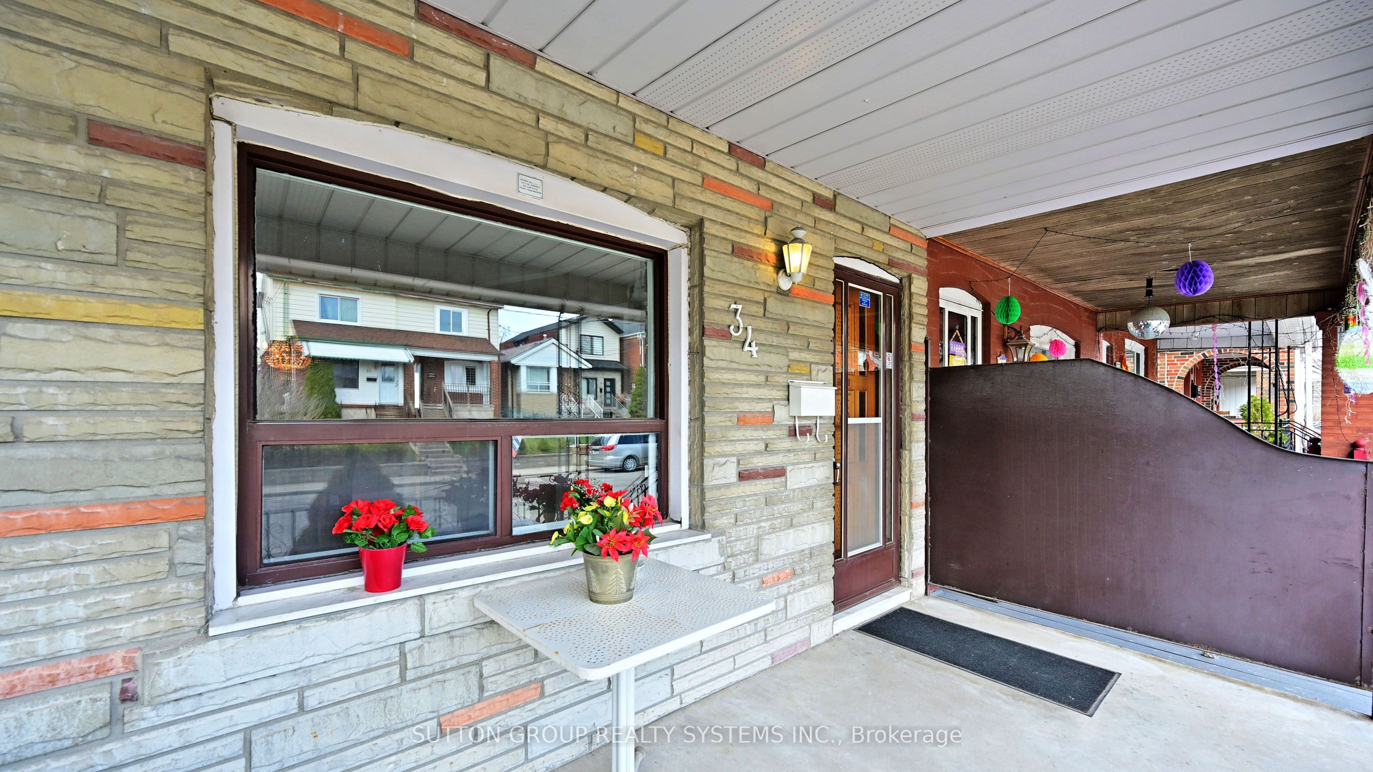 34 Gilbert Avenue Property Photo 2