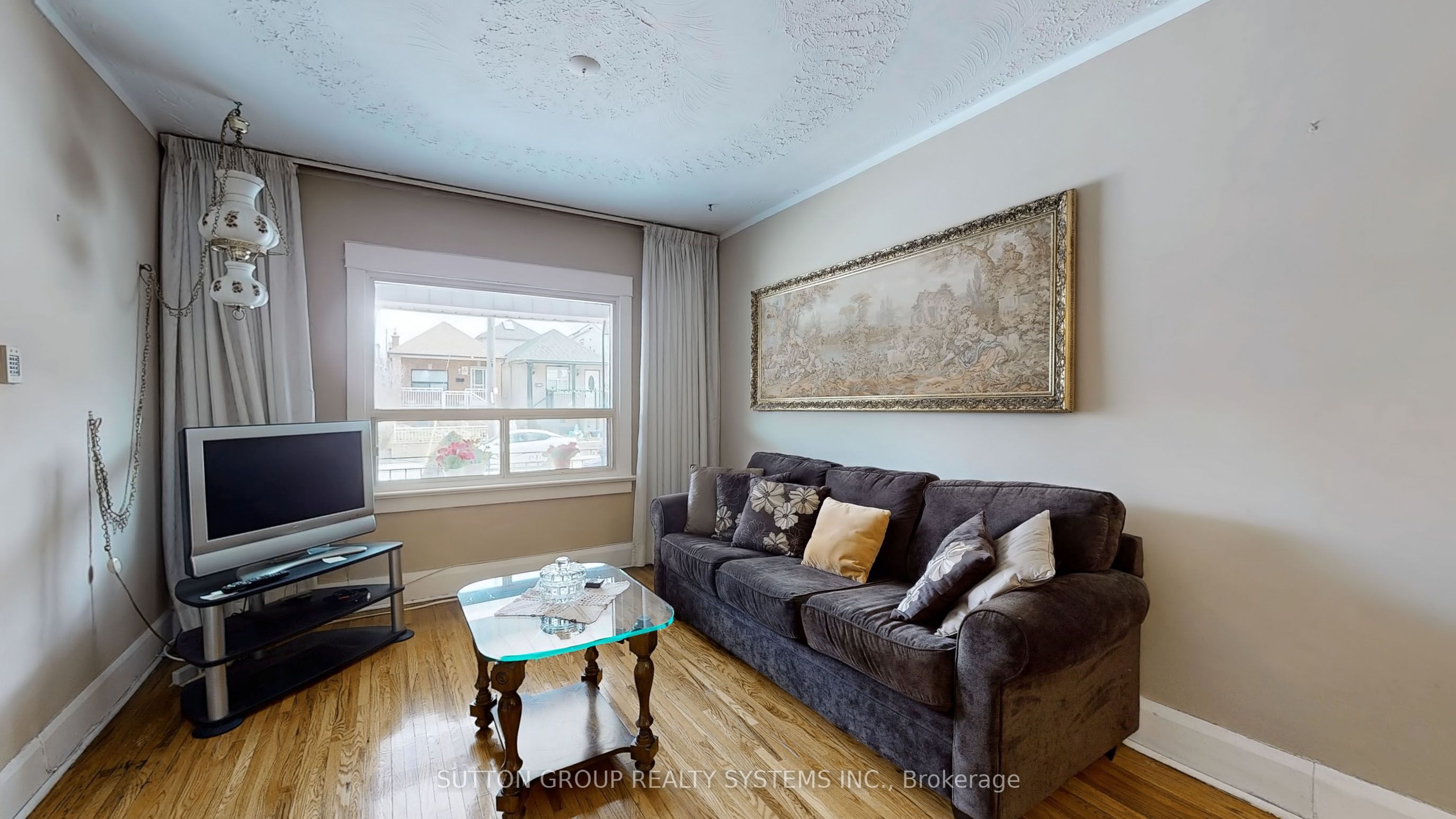 34 Gilbert Avenue Property Photo 4