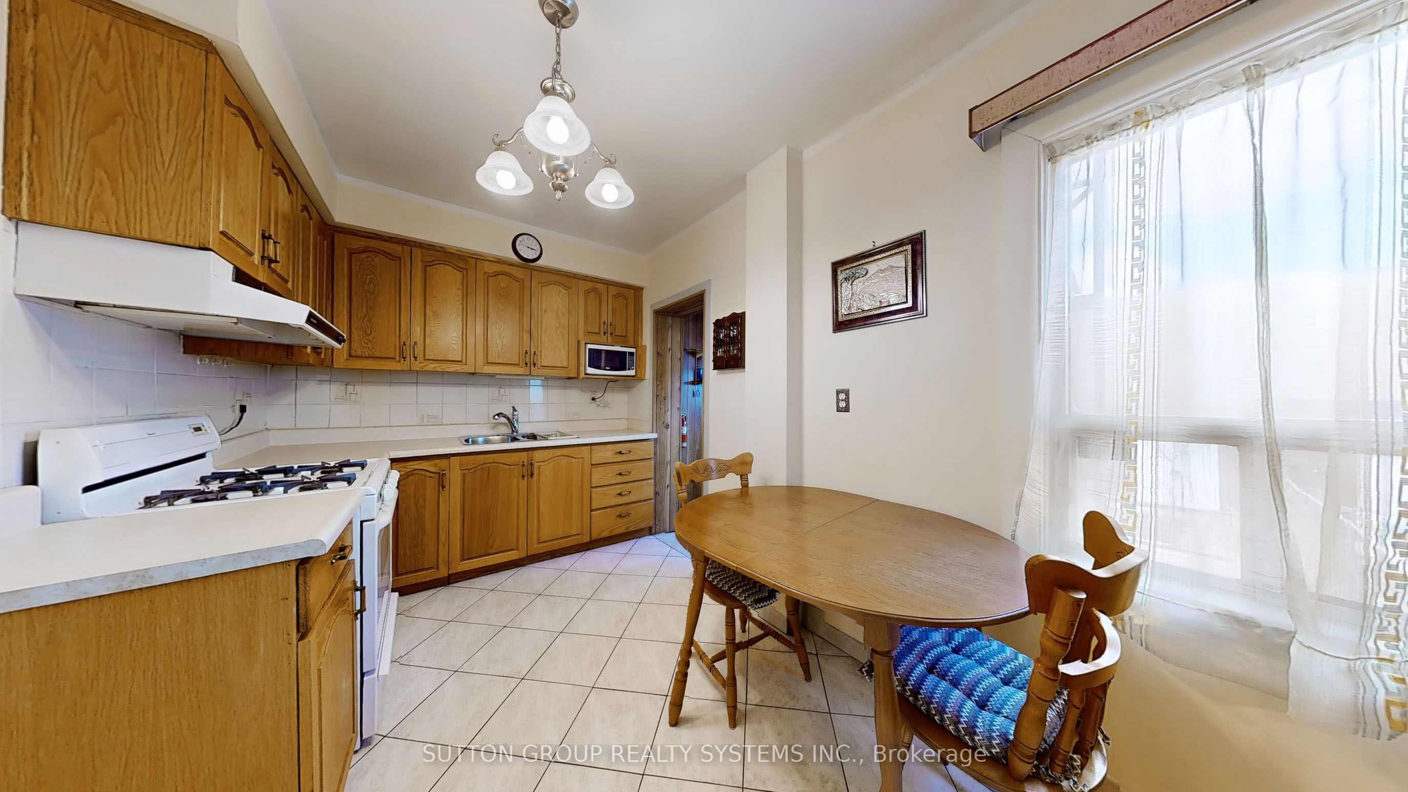 34 Gilbert Avenue Property Photo 8