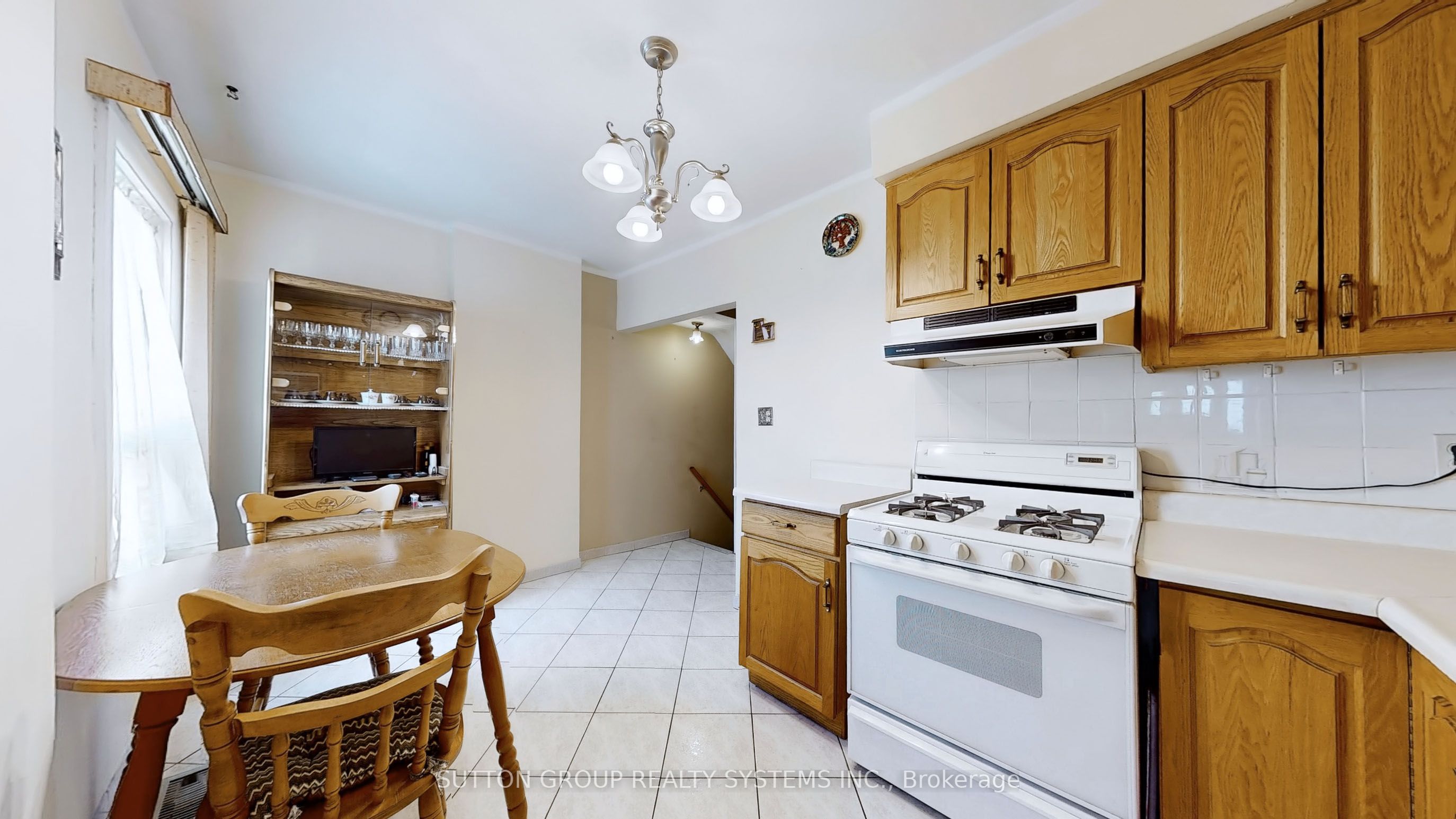 34 Gilbert Avenue Property Photo 9