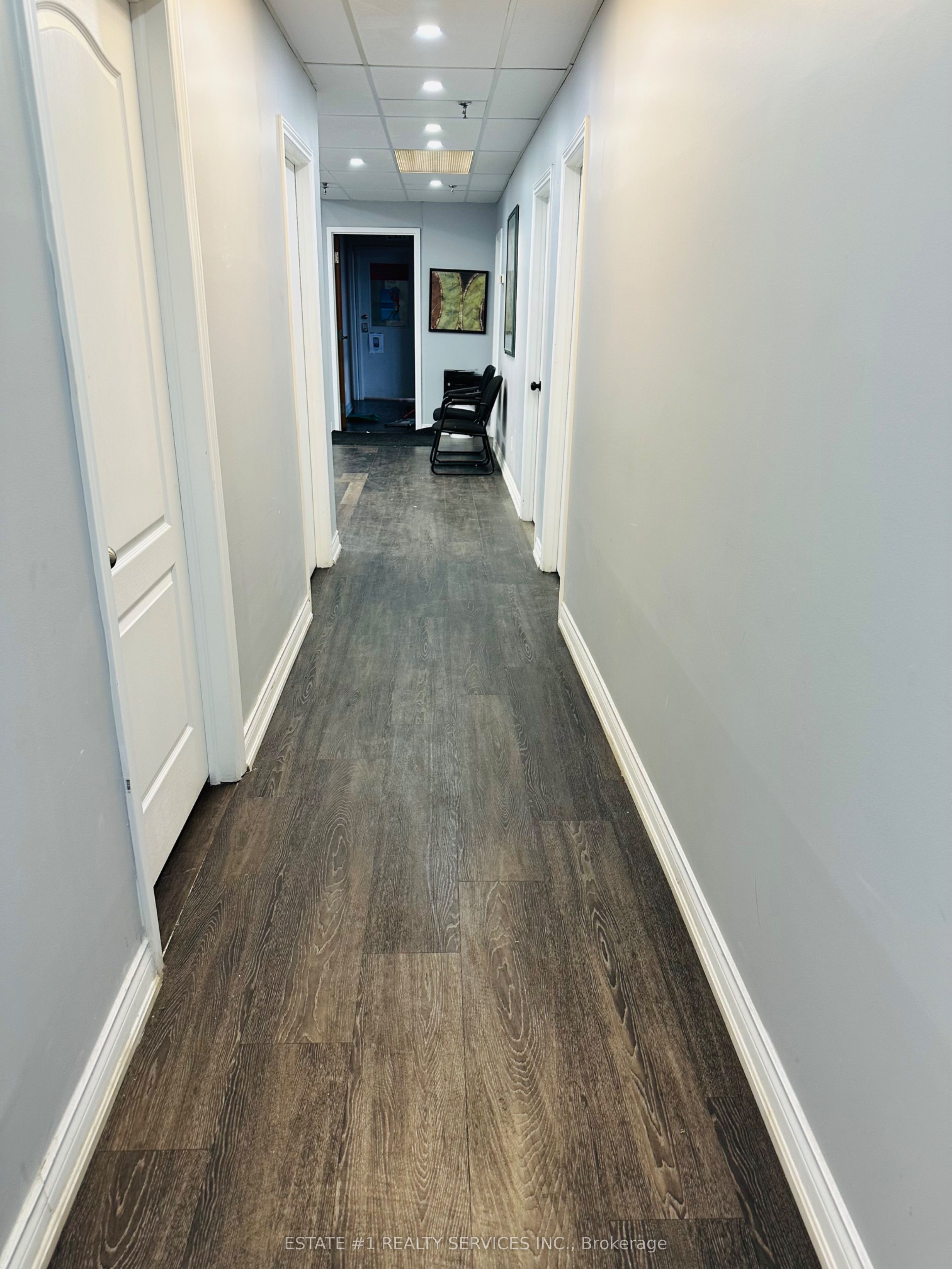 #211 - 2359 Royal Windsor Drive Property Photo 3