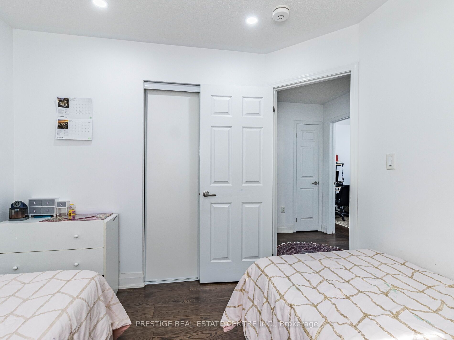 1550 Clitherow Street Property Photo 8