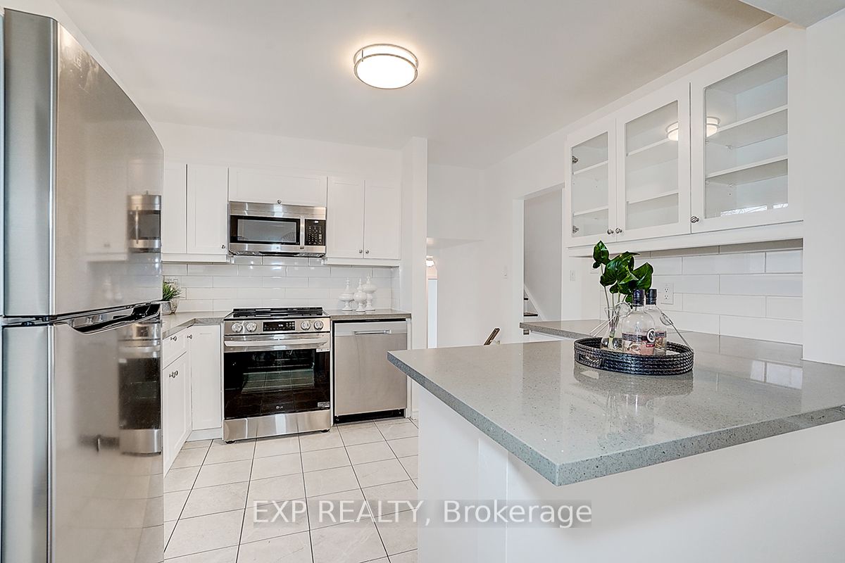 11 Tullamore Road Property Photo 18