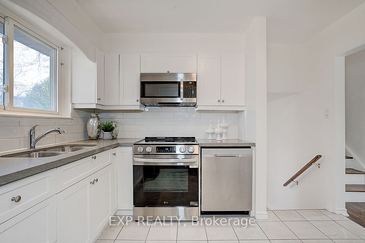 11 Tullamore Road Property Photo 21