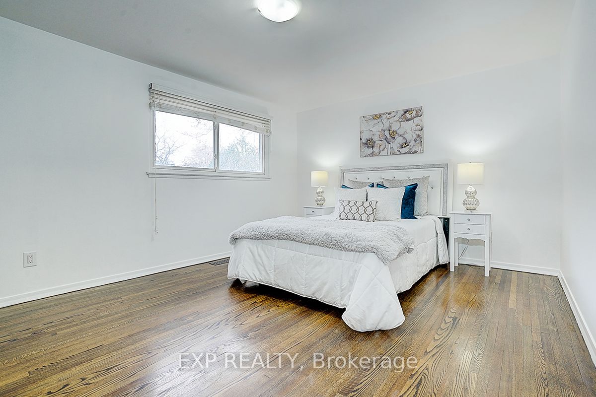 11 Tullamore Road Property Photo 25