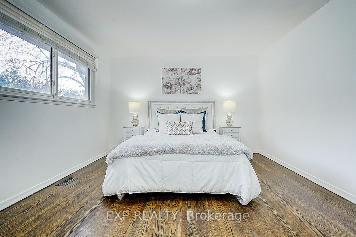 11 Tullamore Road Property Photo 26