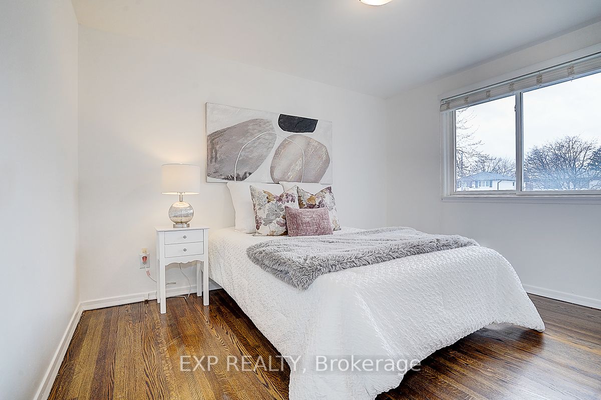 11 Tullamore Road Property Photo 28